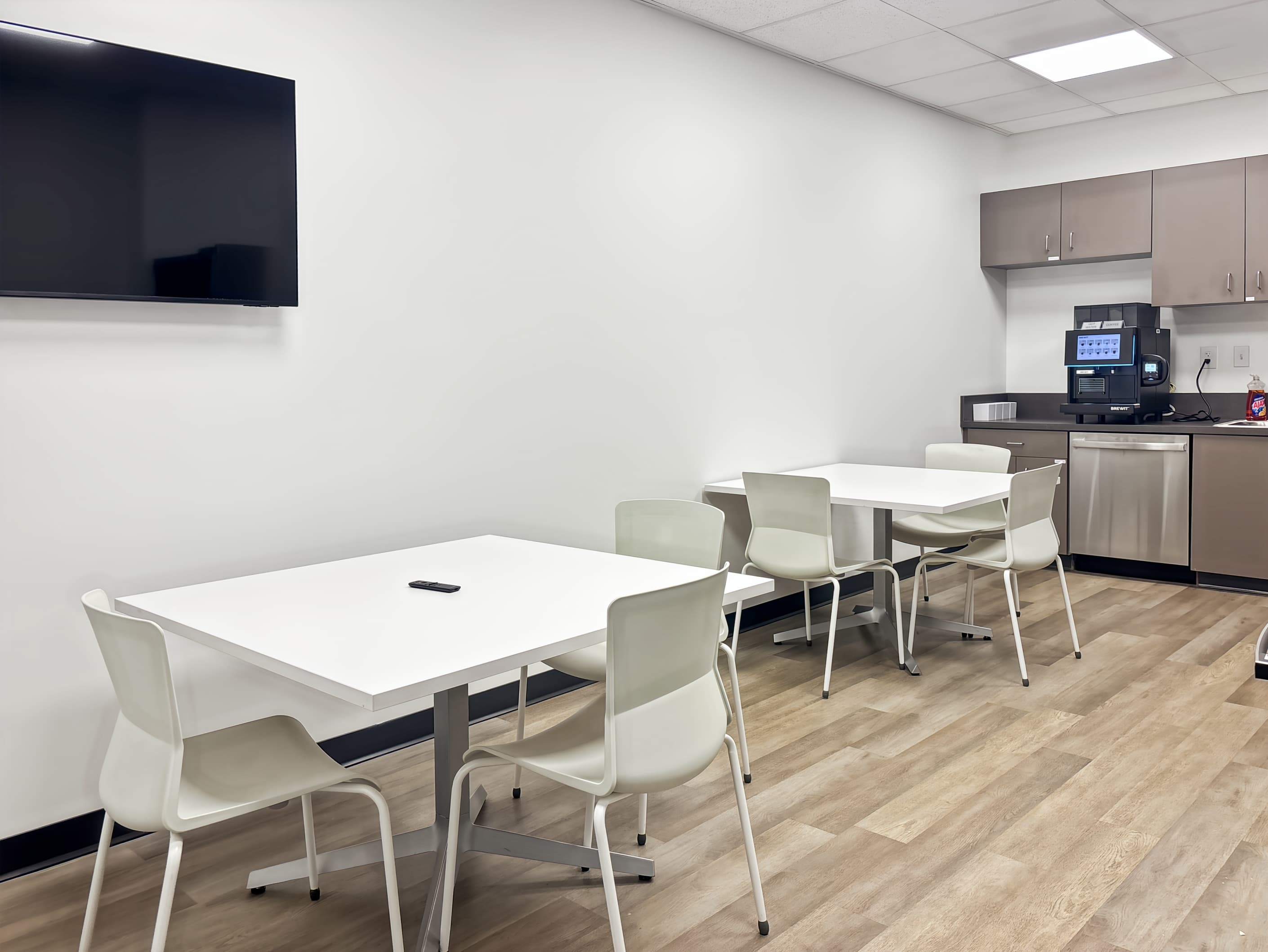 AL, Mobile - Cottage Hill Rd image 1