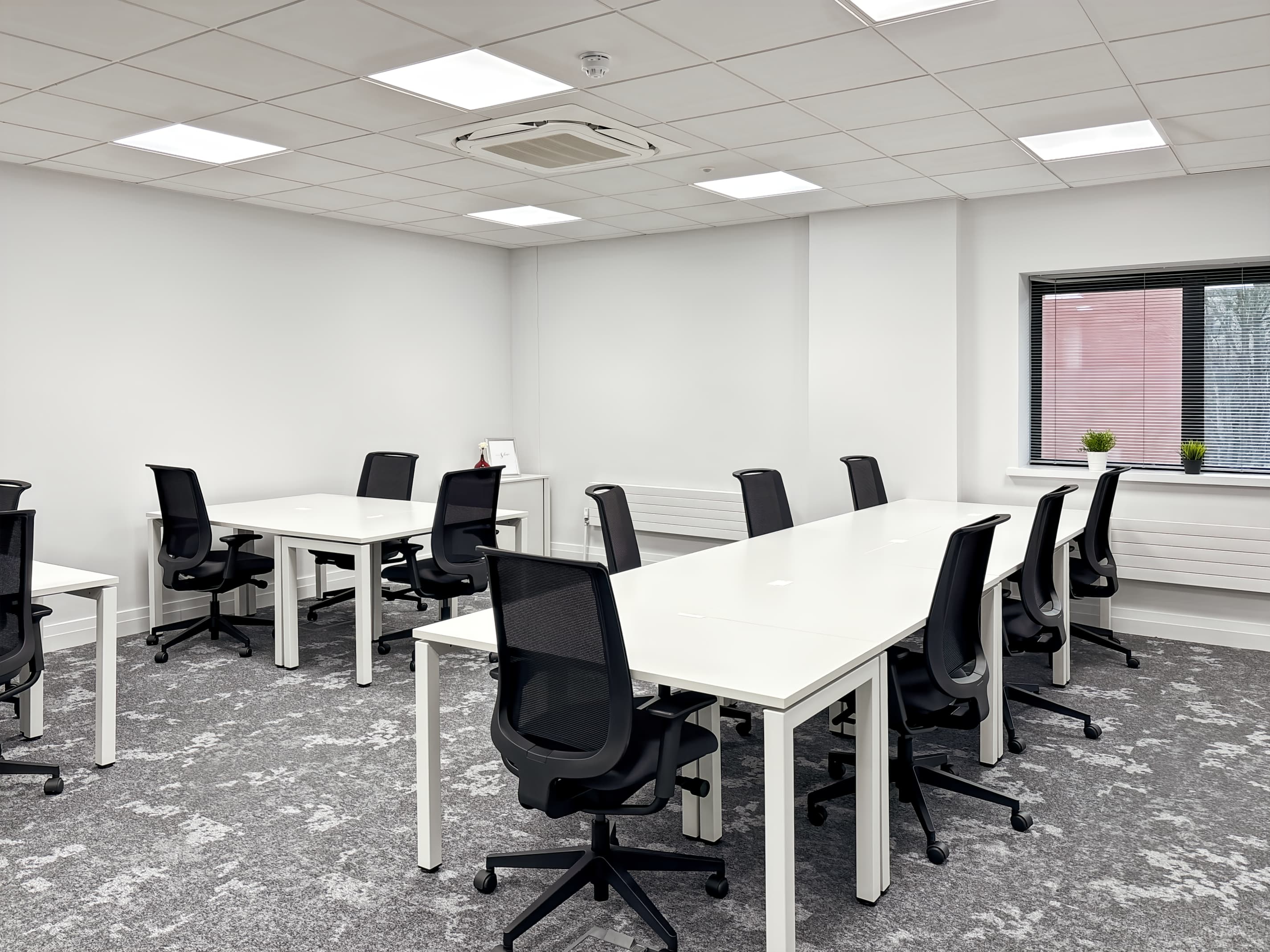 DUBLIN, Citywest Business Campus image 7