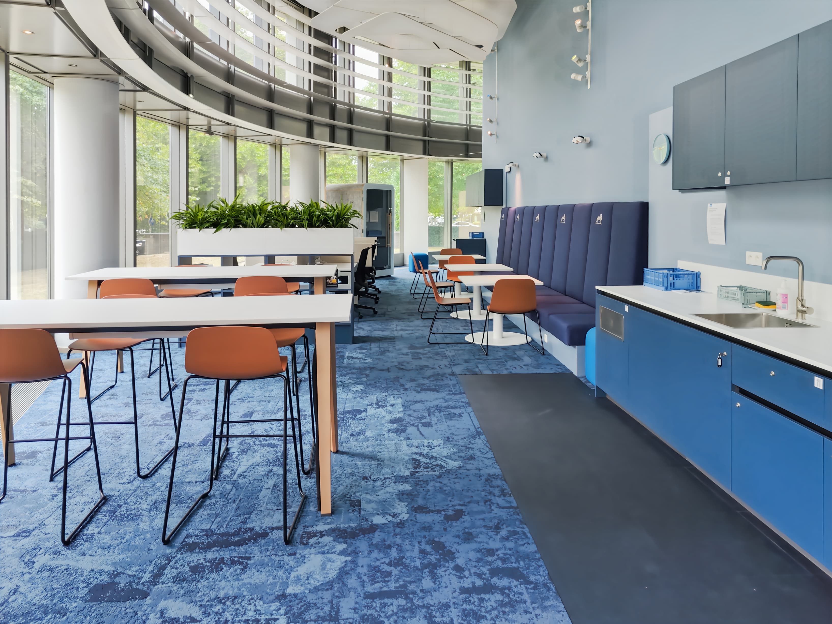 Brussels, Meiser Silver Building image 10