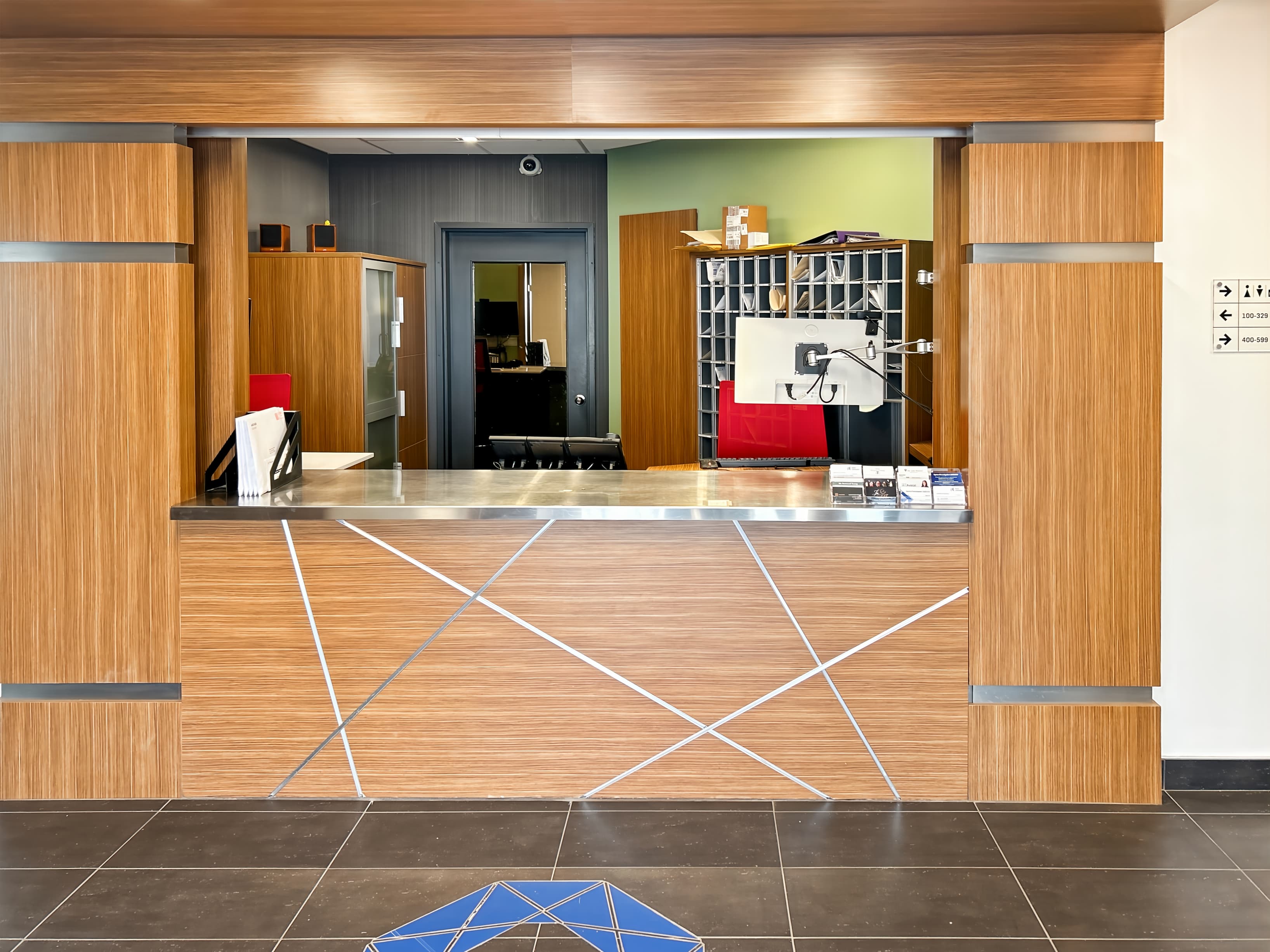 QC, Ste-Foy - Ave Des Hotels image 14