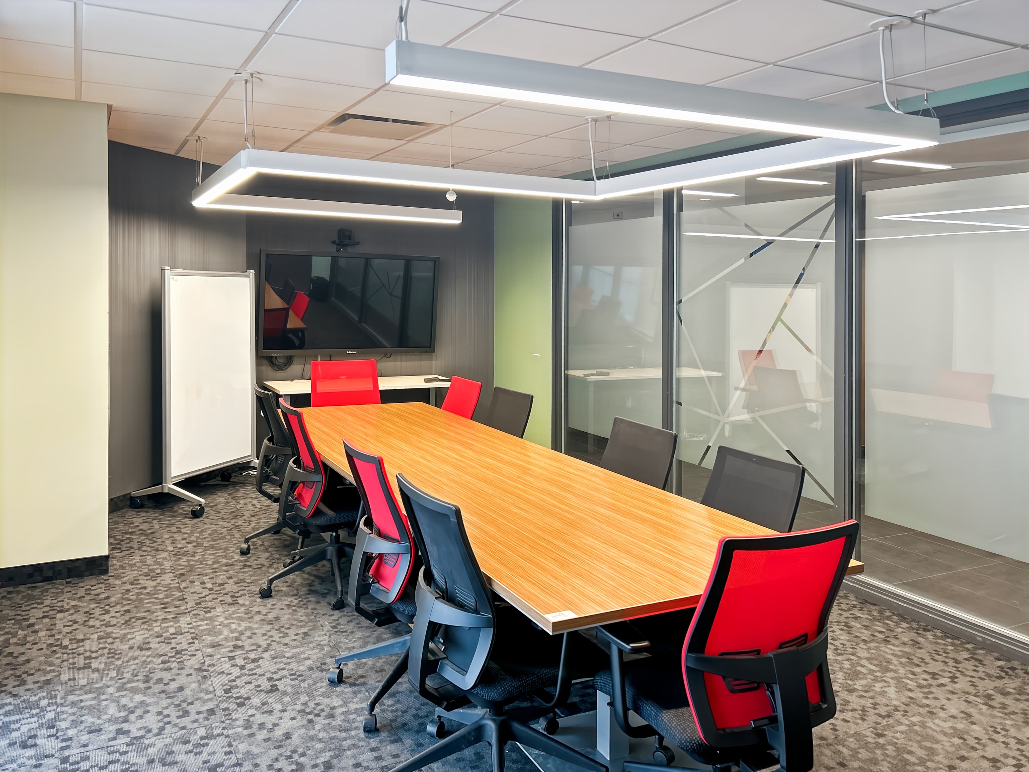 QC, Ste-Foy - Ave Des Hotels image 3