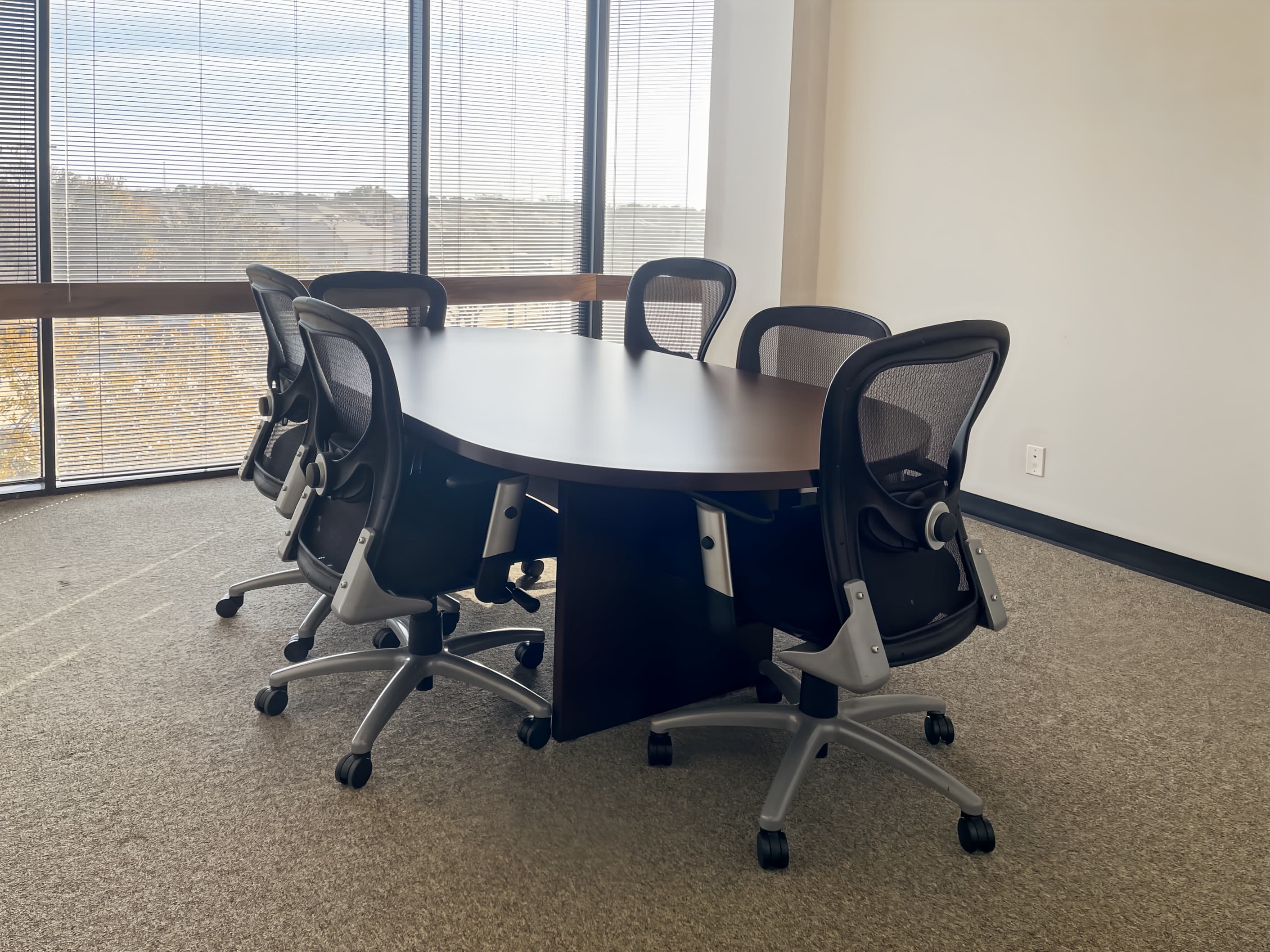 TX, Bedford - 1600 Airport Freeway image 8