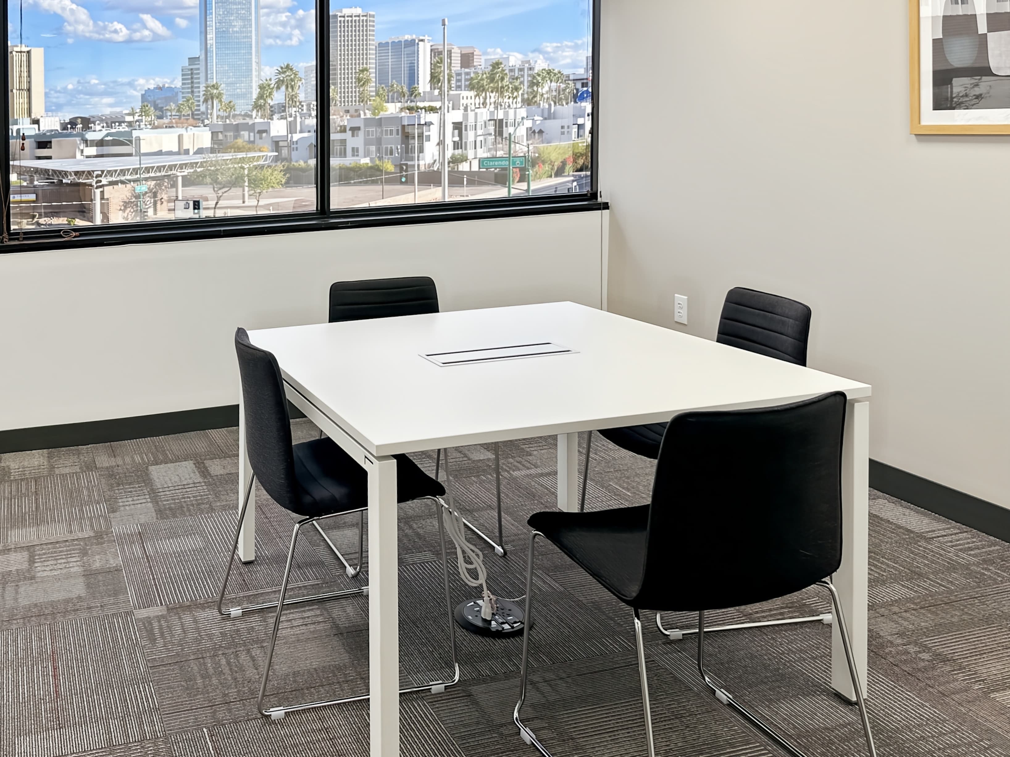 AZ, Phoenix - Clarendon image 11