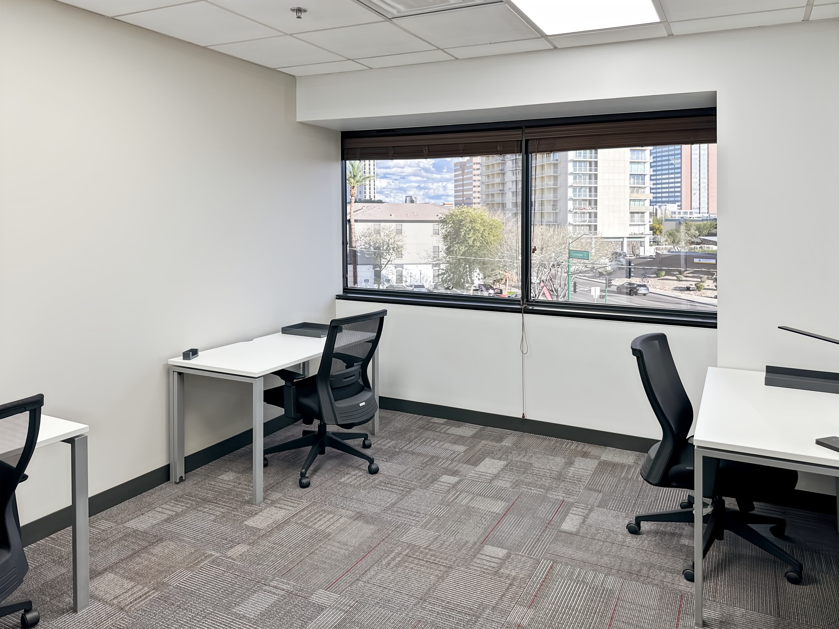 AZ, Phoenix - Clarendon image 12