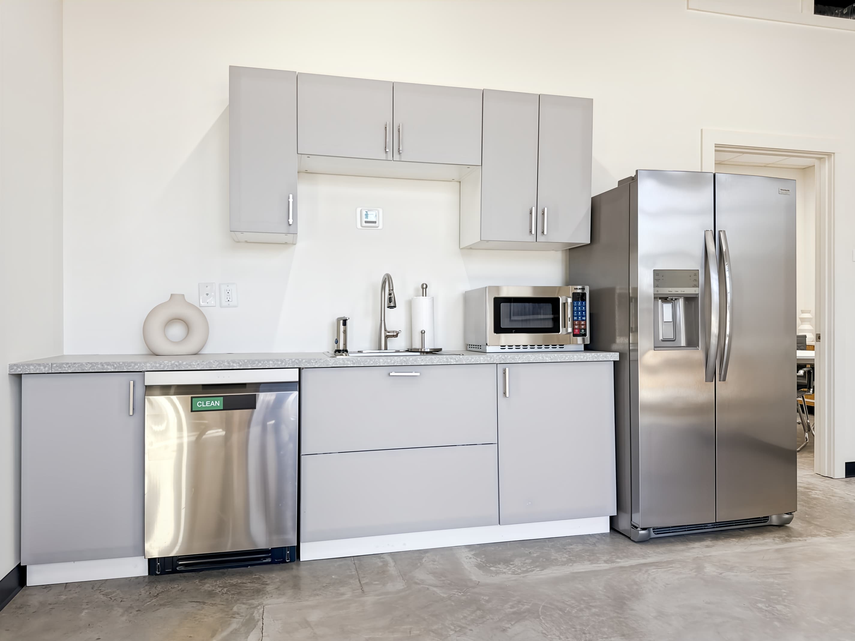 SC, Greenville - E Stone Avenue image 4