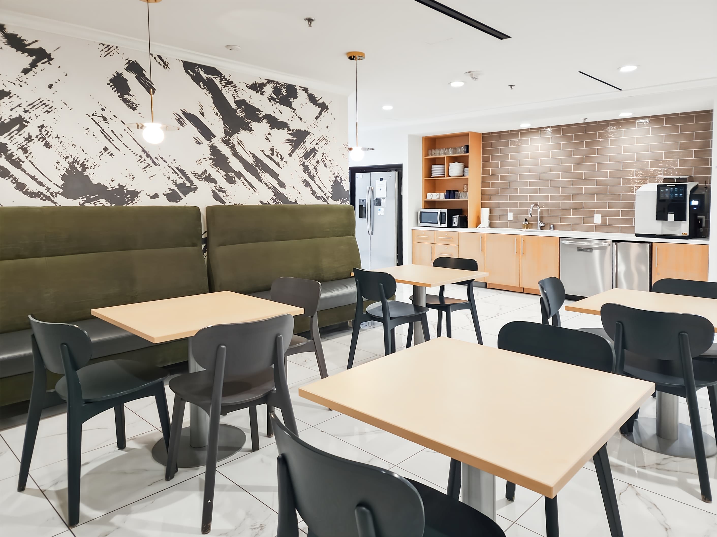 CA, San Diego - Mission Valley image 10