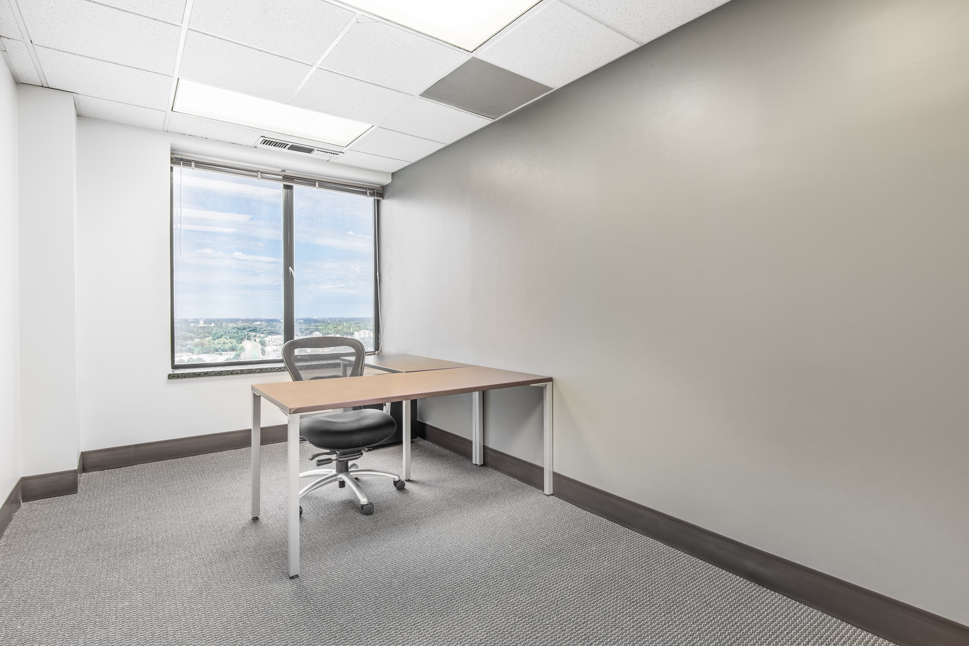 TN, Memphis - Clark Tower (HQ) image 8