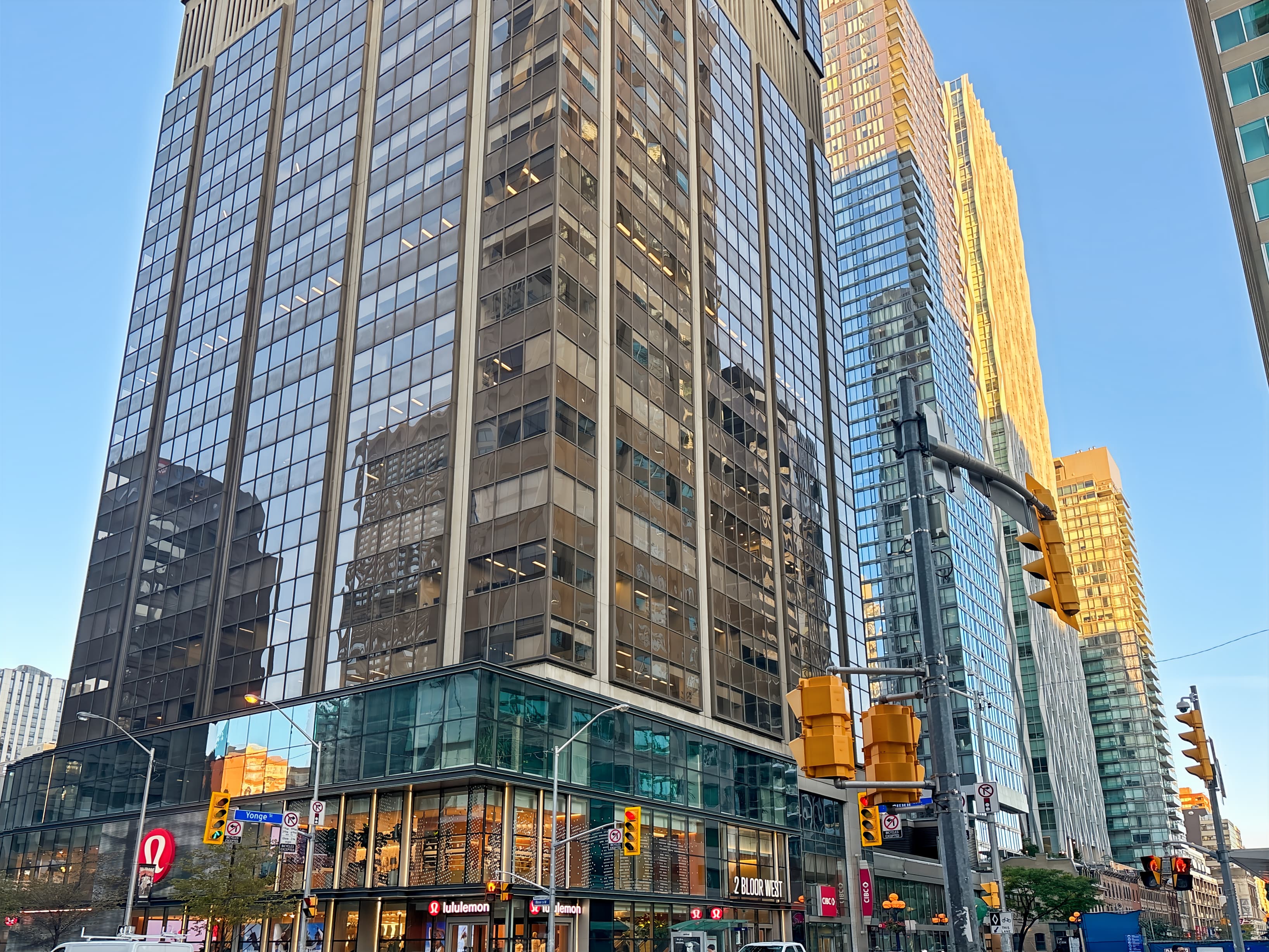 ON, Toronto - Bloor and Yonge (HQ) image 1 ON, Toronto - Bloor and Yonge (HQ) image 1