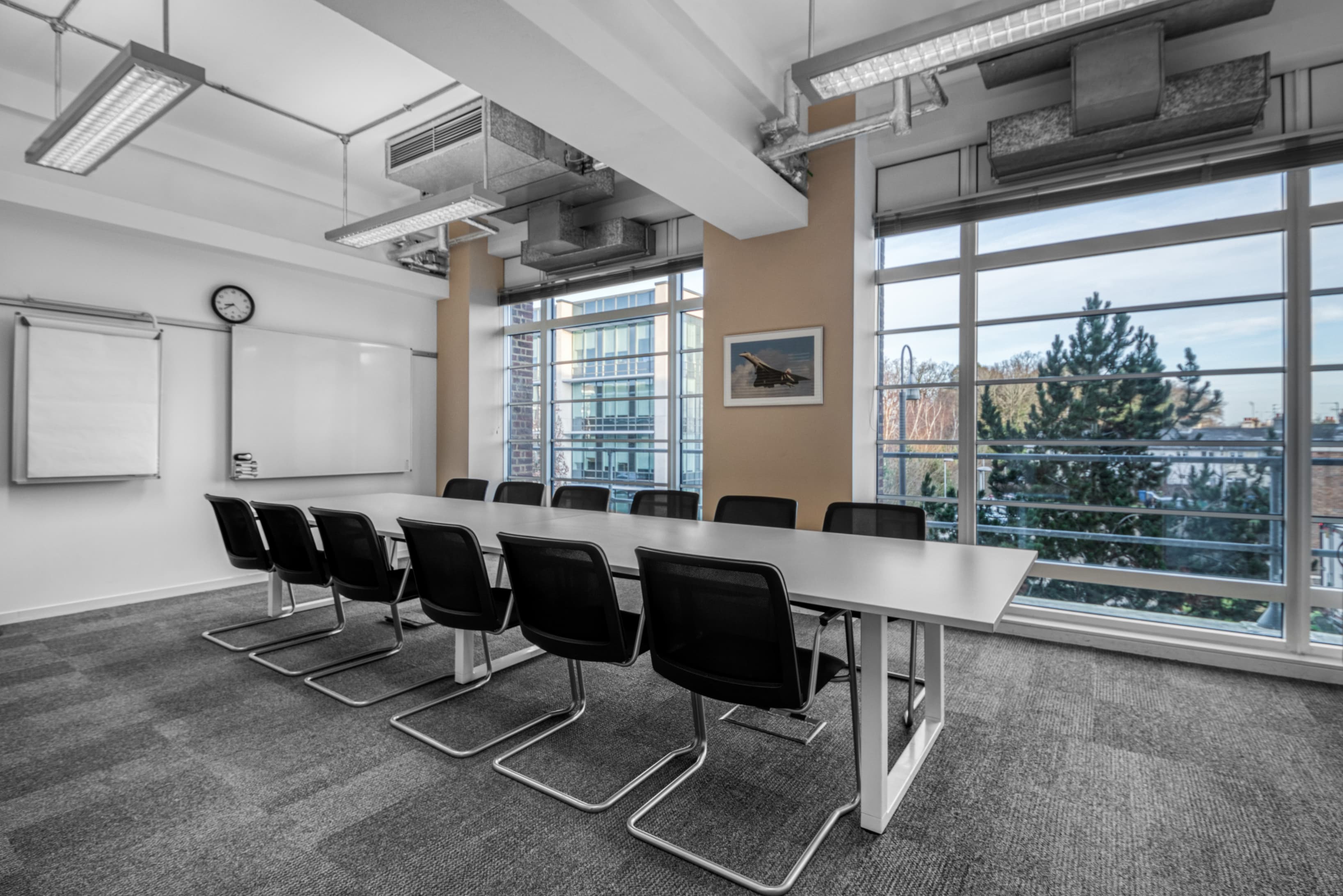 FARNBOROUGH, Farnborough Airport image 5