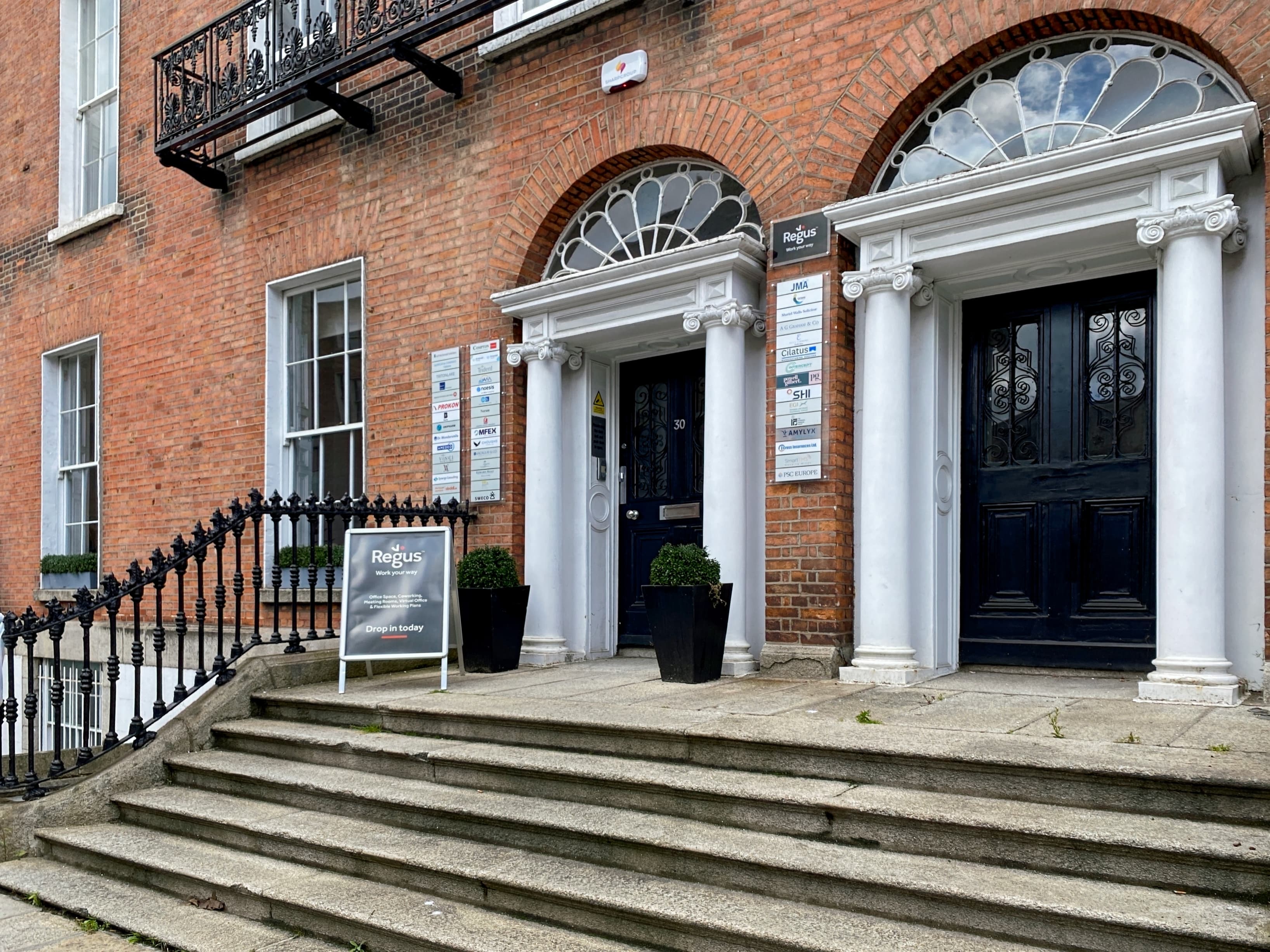 DUBLIN, 2 Pembroke House image 6