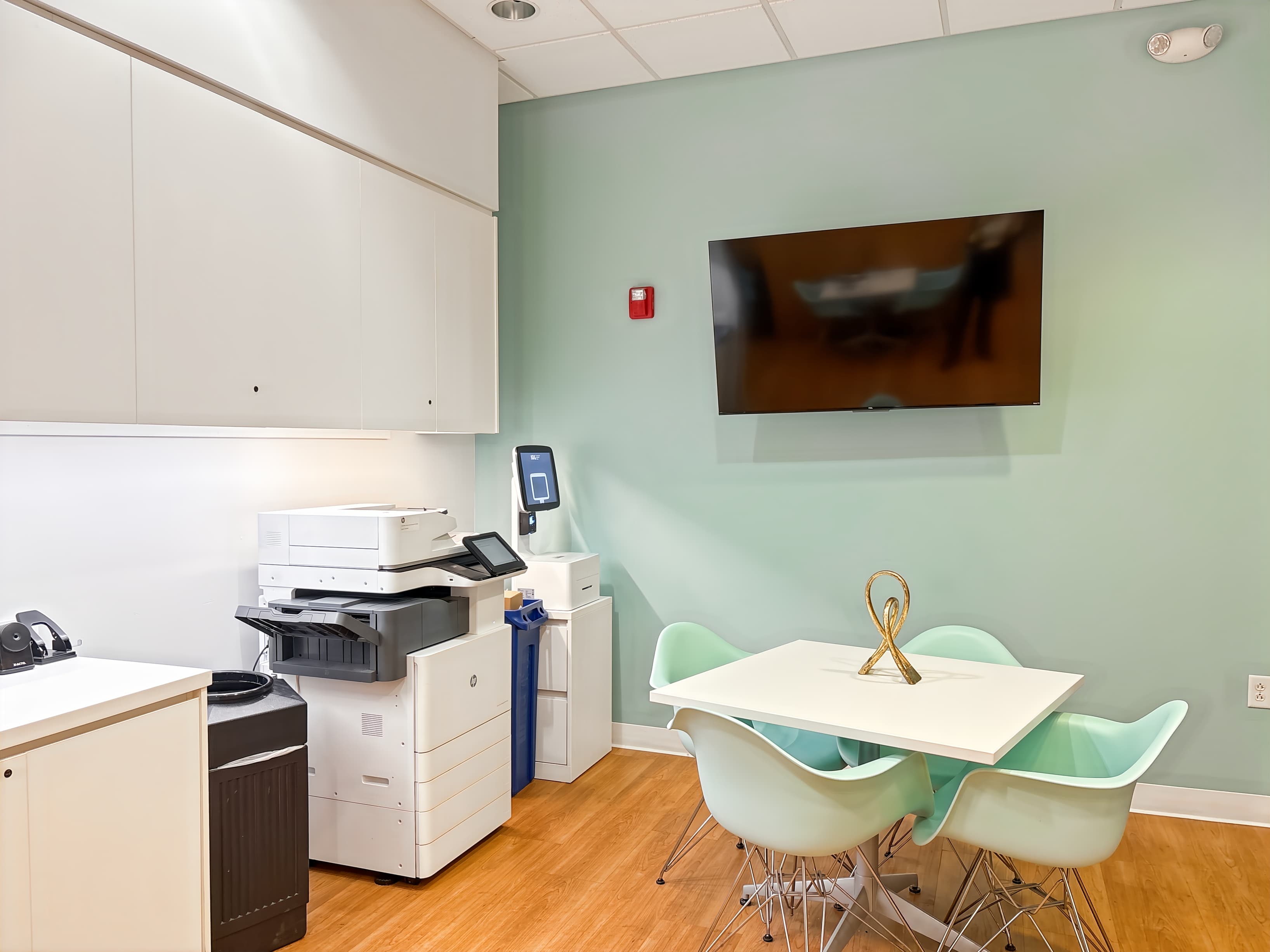 IA, Des Moines - West Glen Town Centre image 9