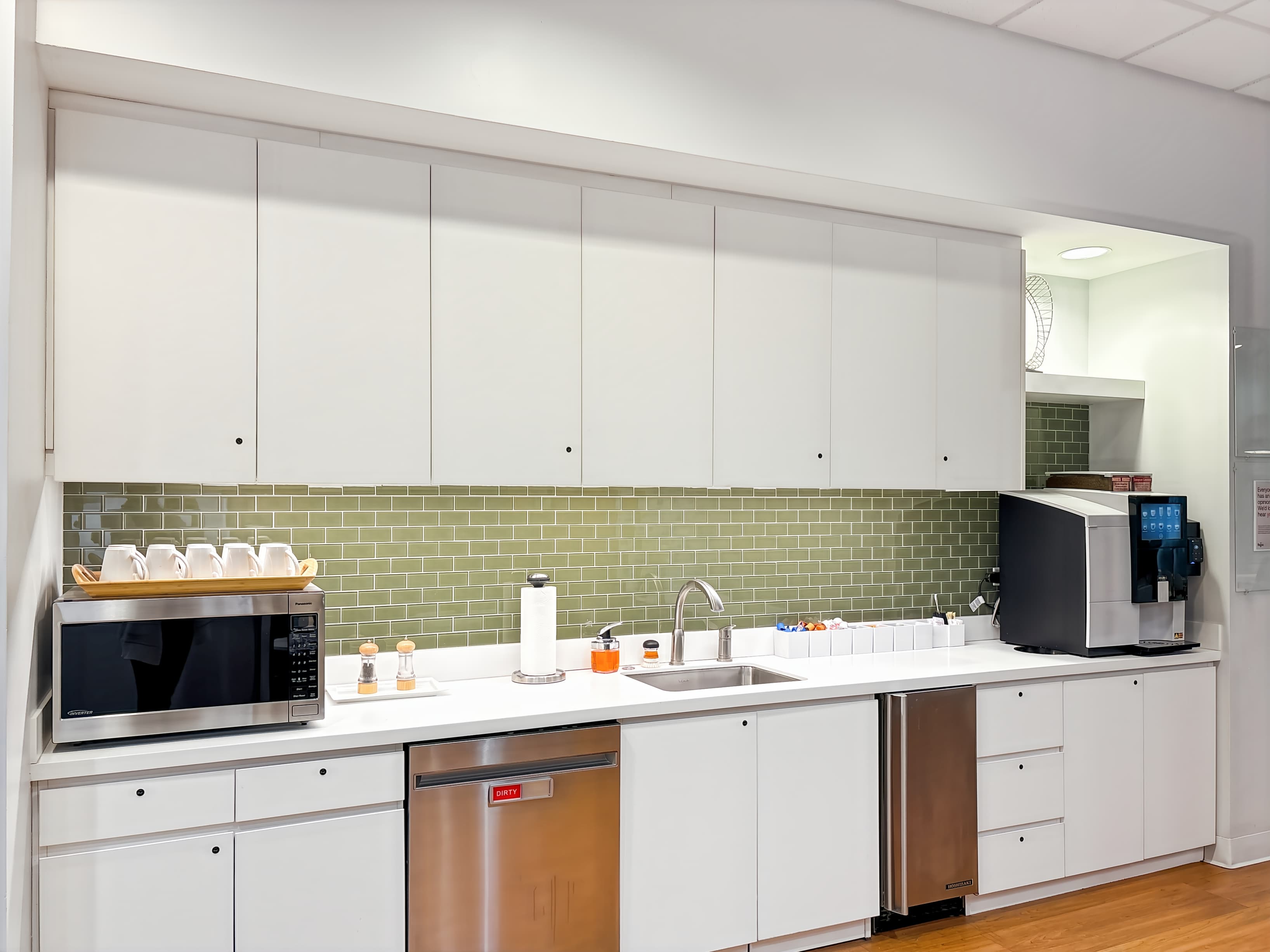 IA, Des Moines - West Glen Town Centre image 3