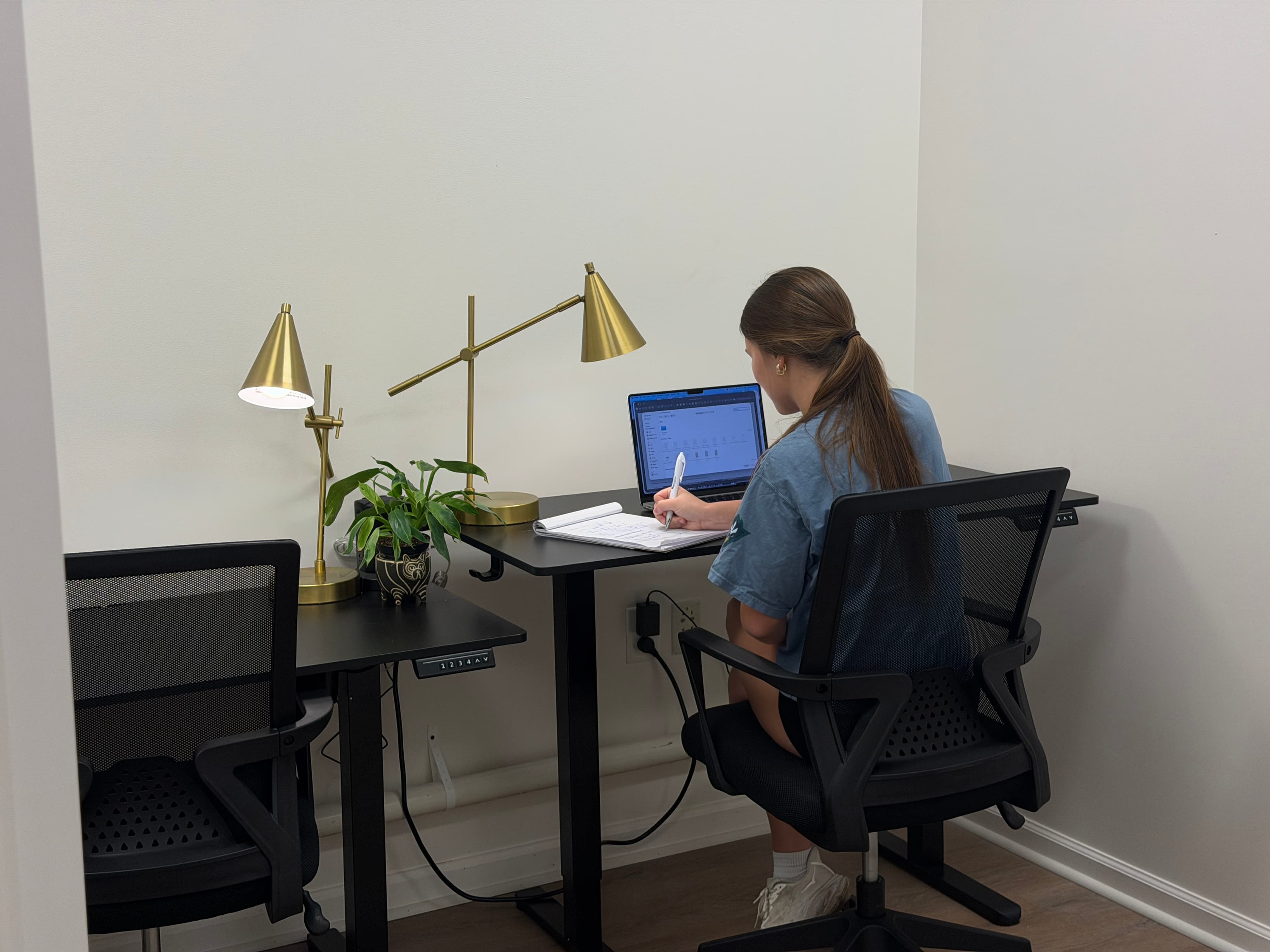 Drop in desk