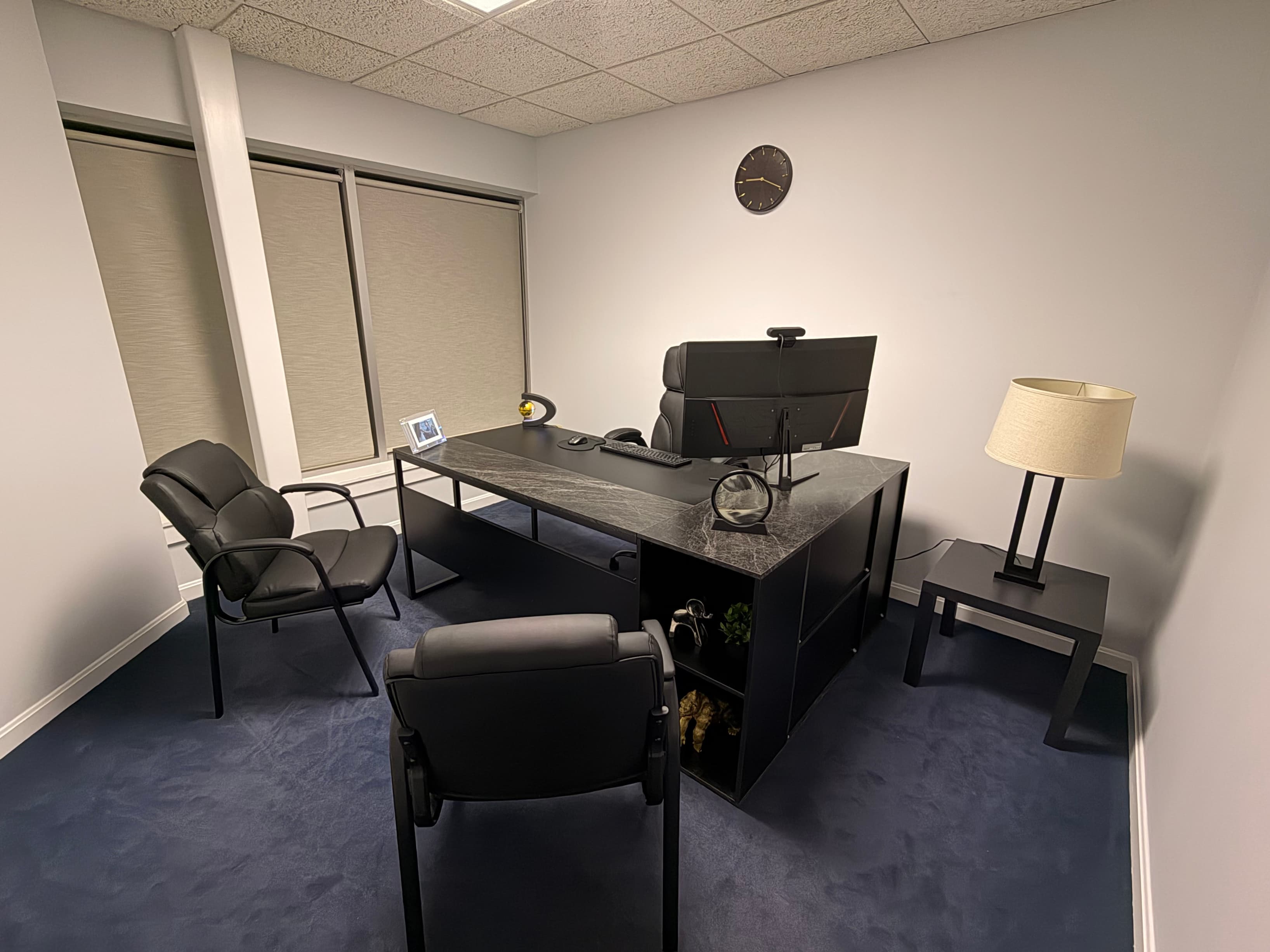 Executive Office in a private office 1 Executive Office in a private office 1
