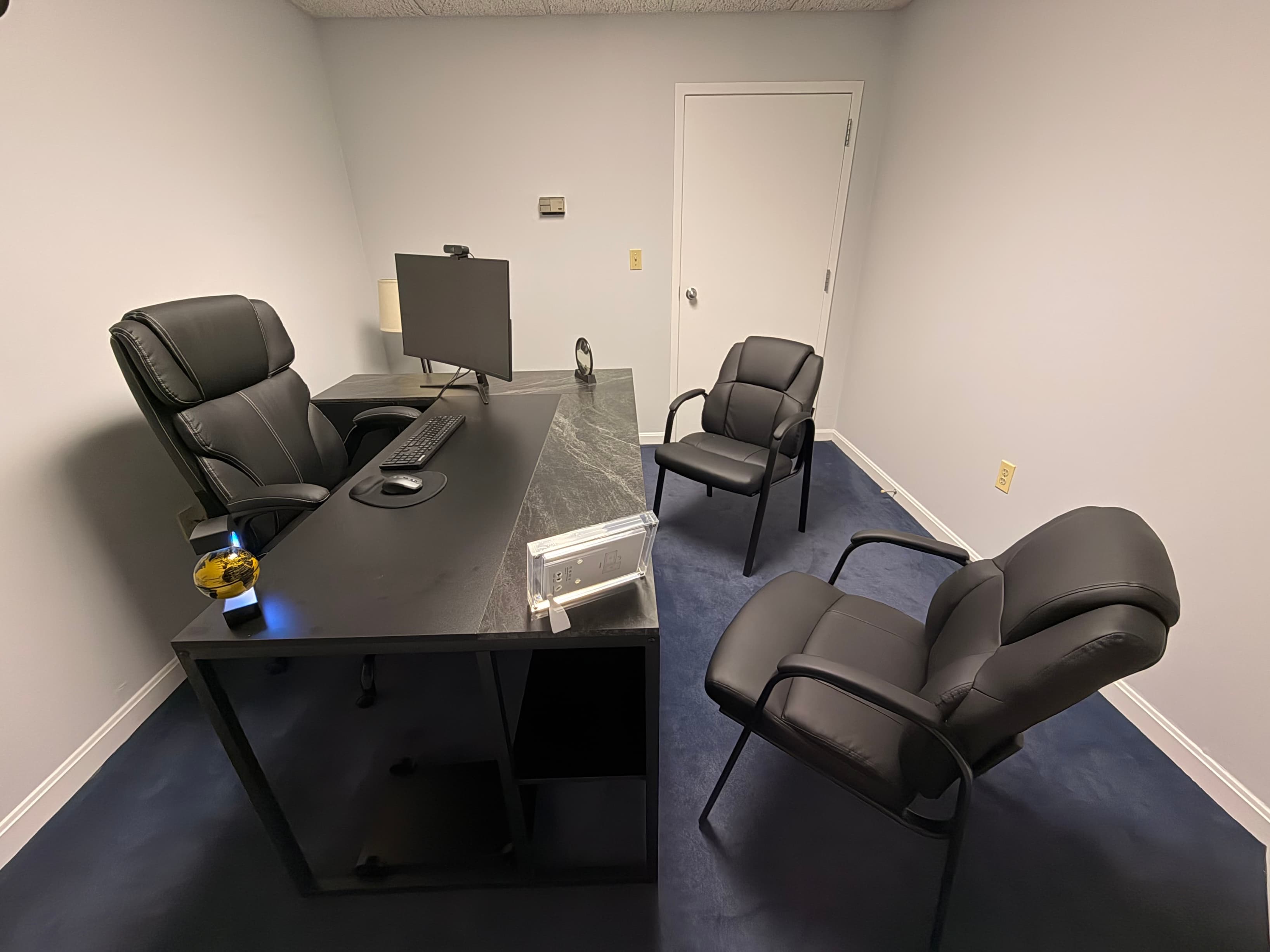 Executive Office in a private office 3 Executive Office in a private office 3