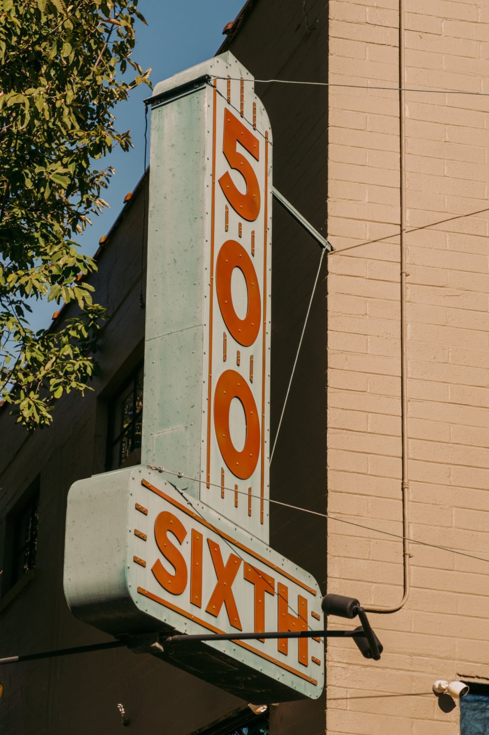 500 Sixth