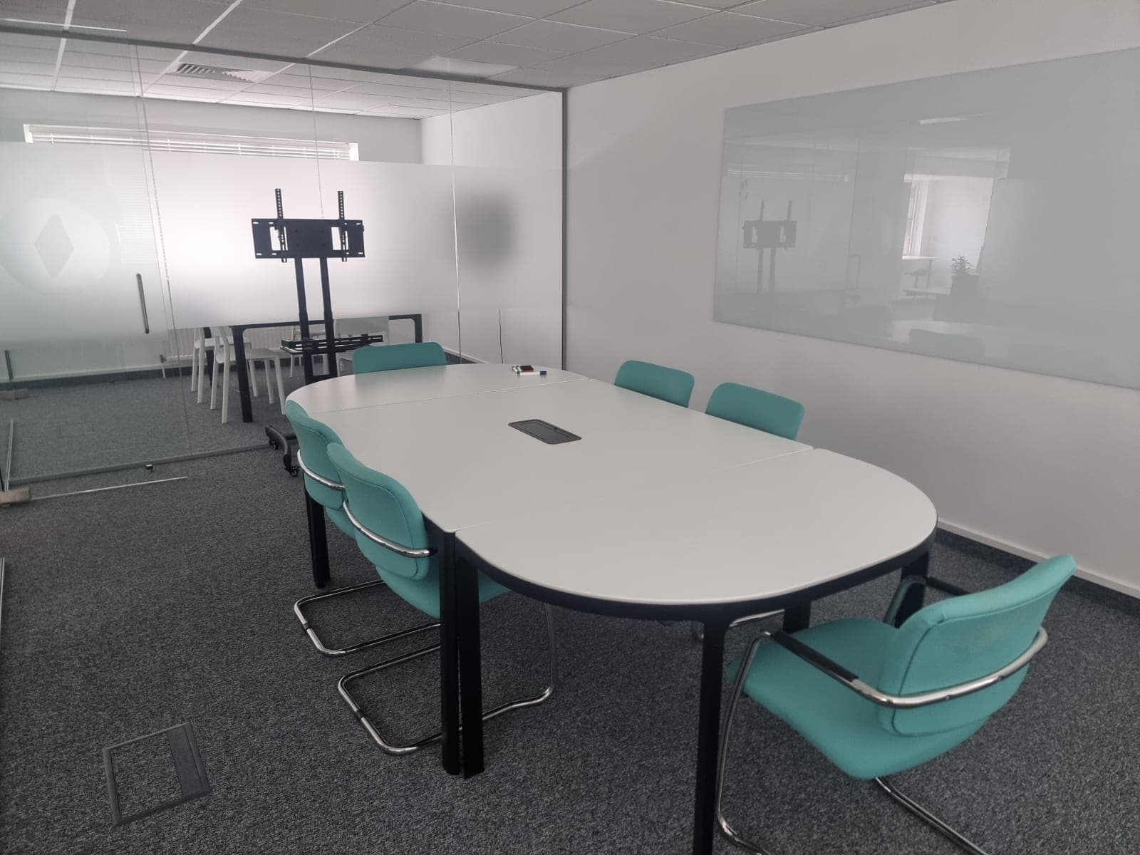 Office 2 with space for 6-8 people