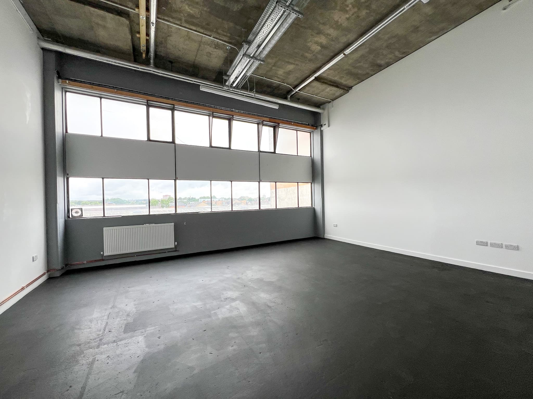 484sqft studio