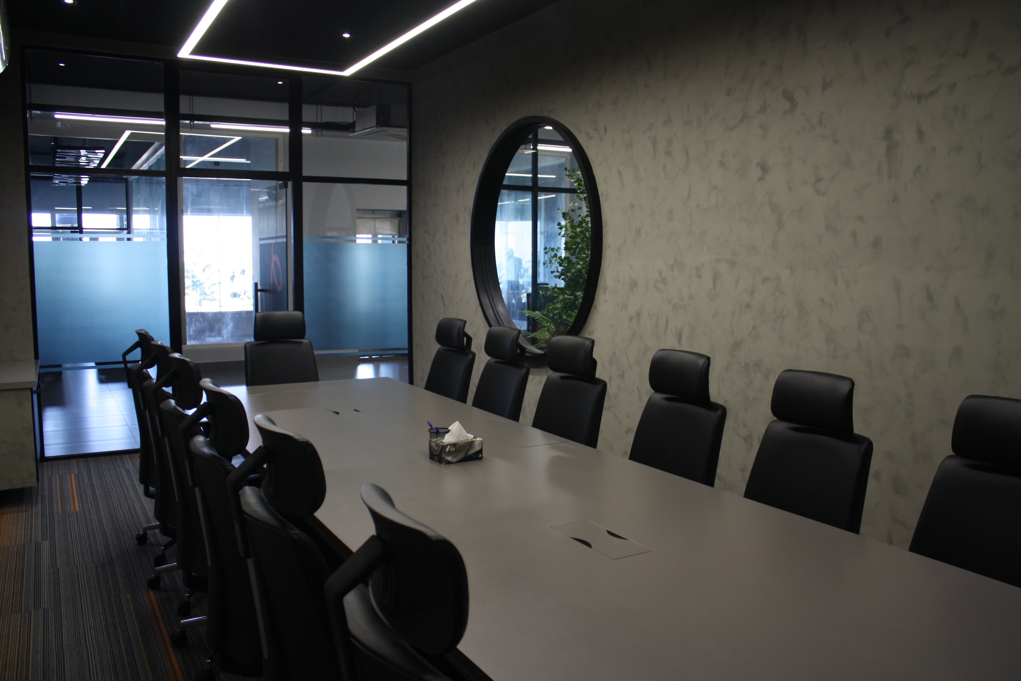 14 People Board/Conference Room