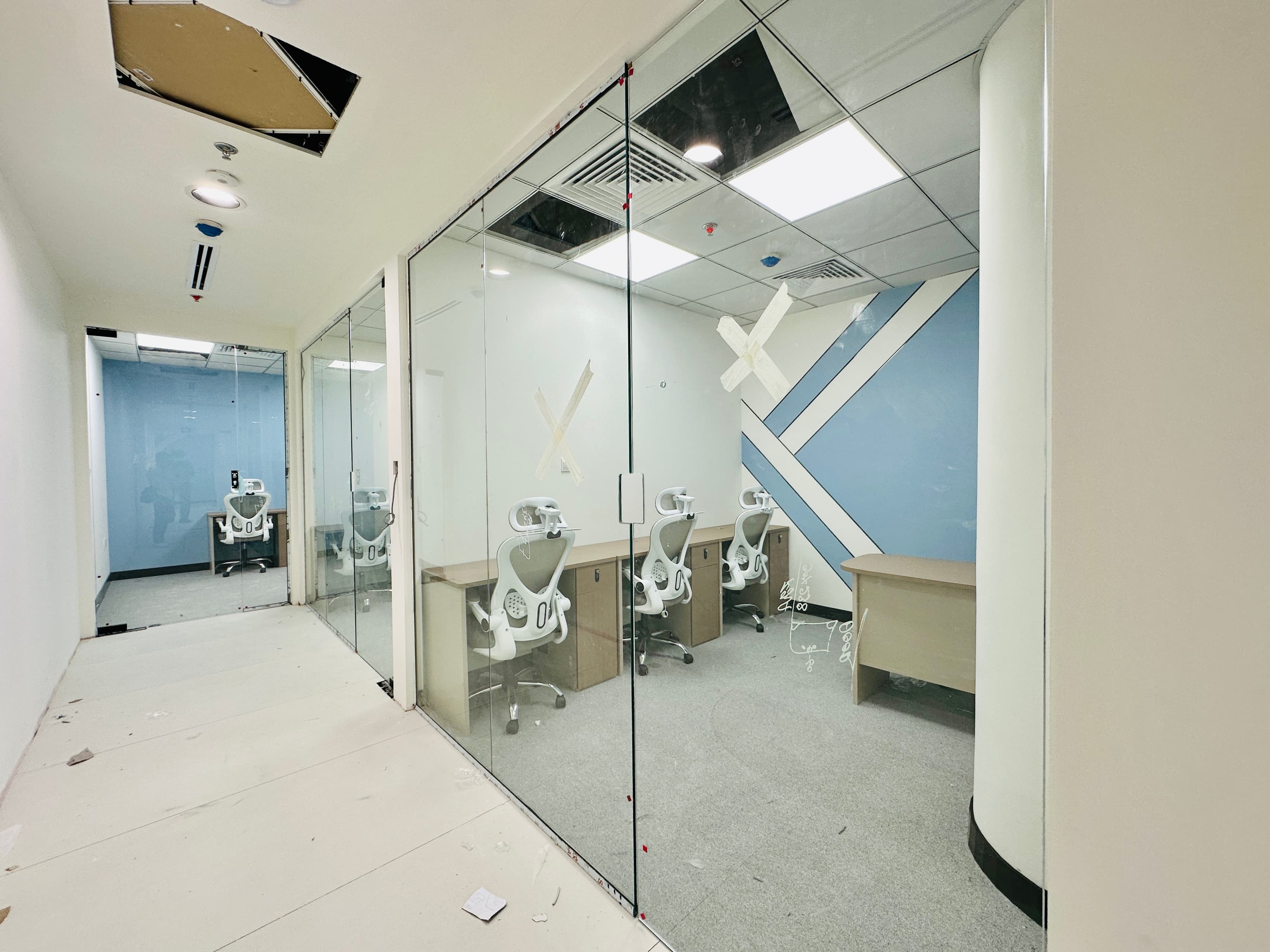 2-20 Work Stations 2-20 Work Stations