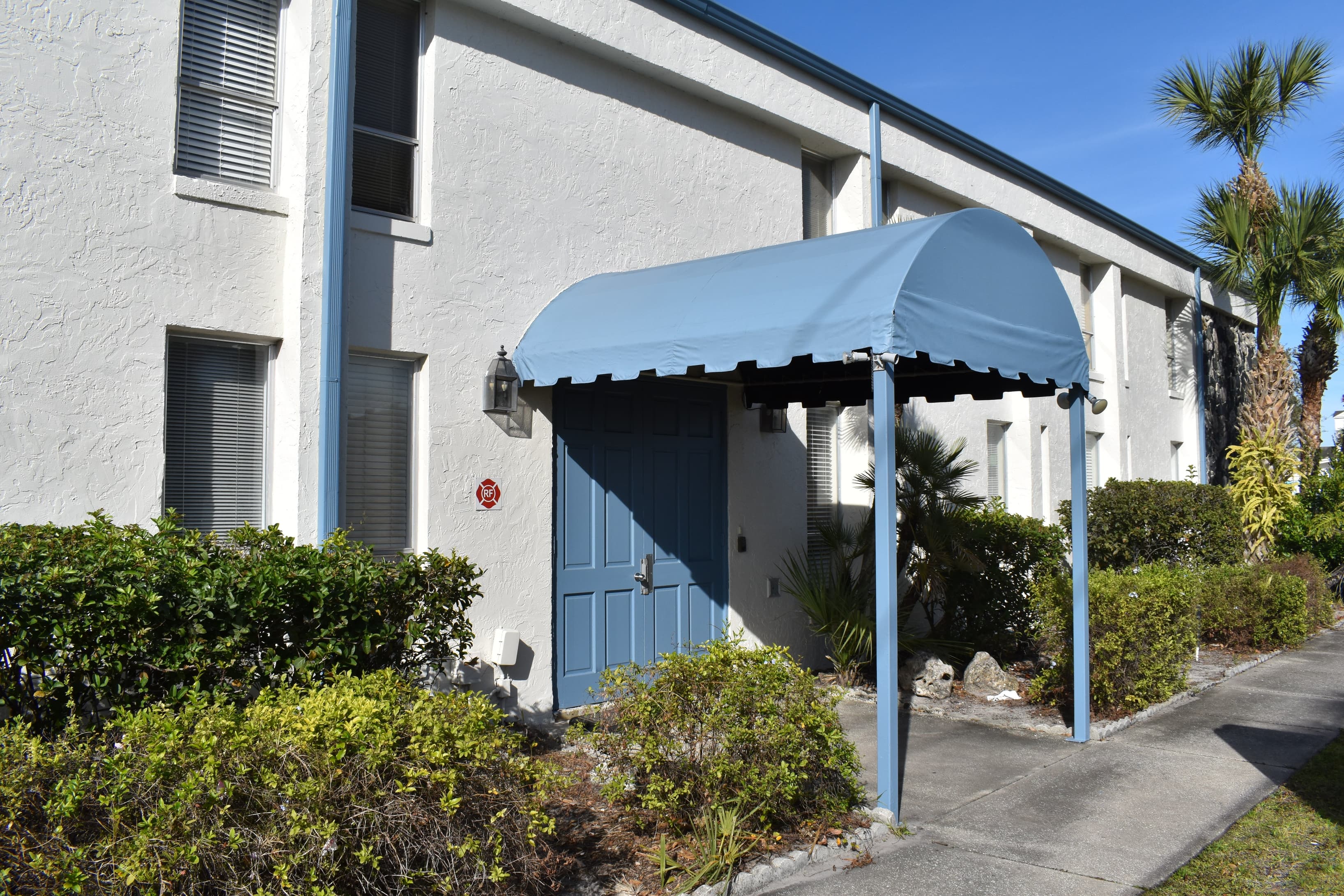 Front Exterior of 3001 Aloma Ave.