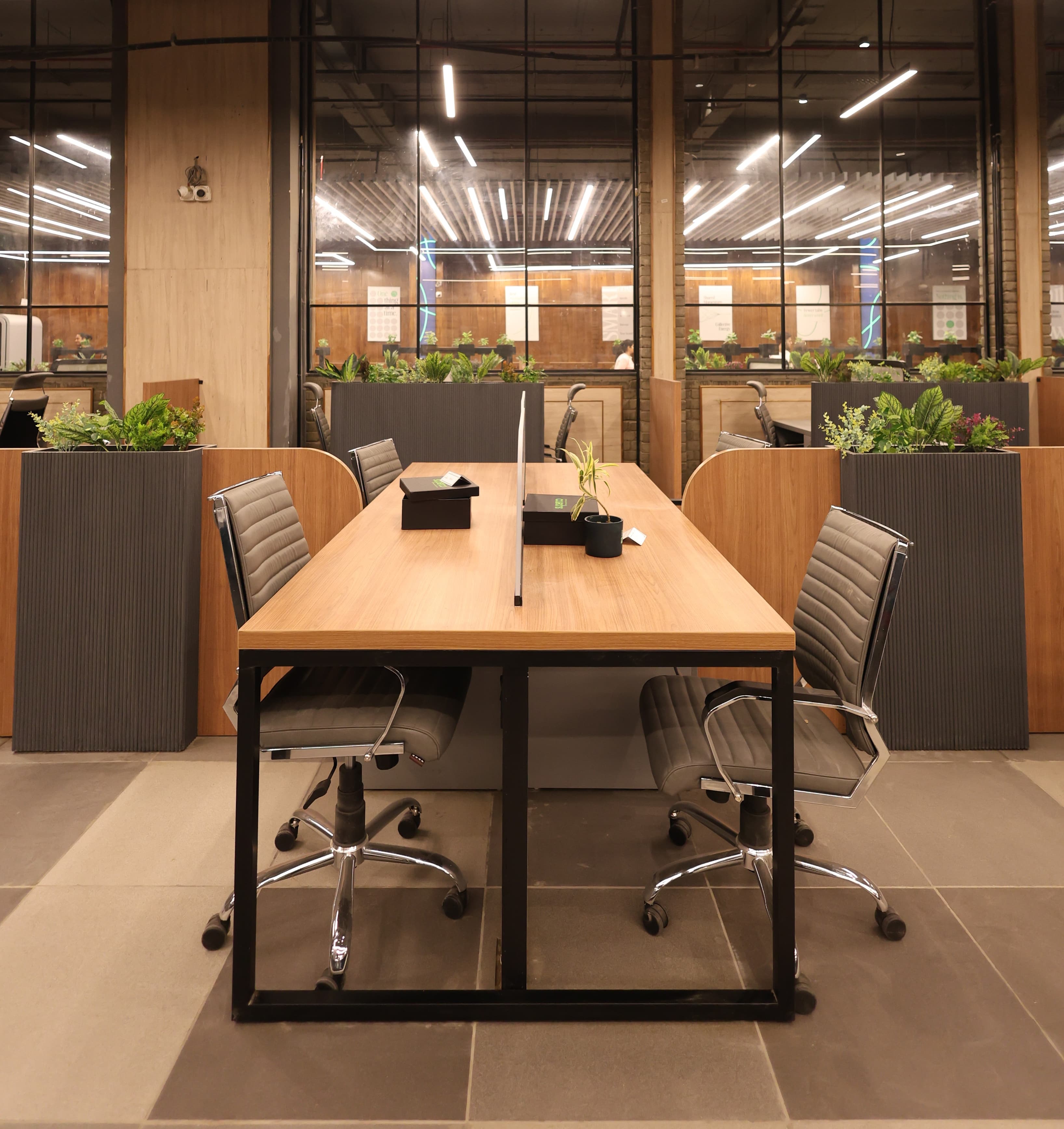 Superco – S2 Workspace featuring private desks designed for focused, individual work.