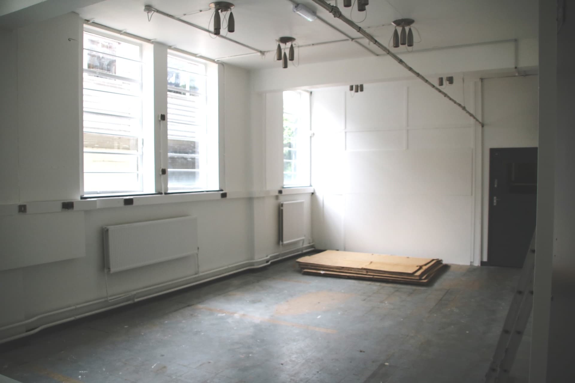 Image of a standard ground floor room