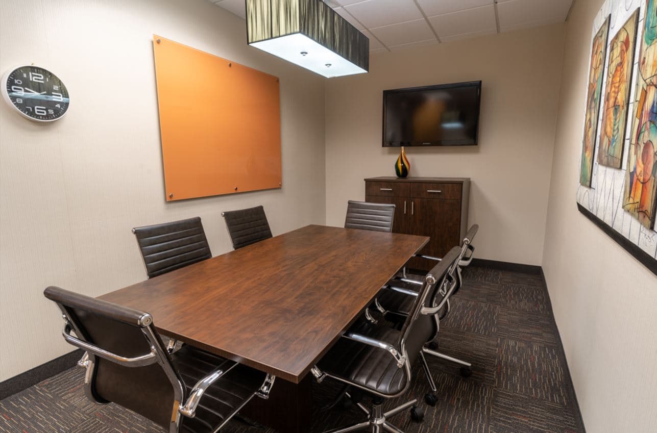 Flexible meeting rooms