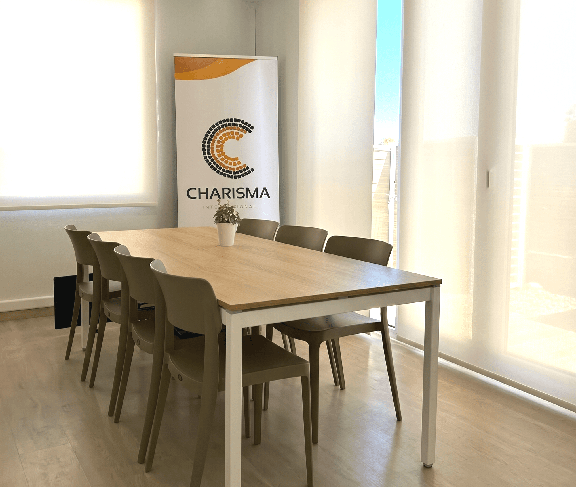 Aura (Meeting Room)