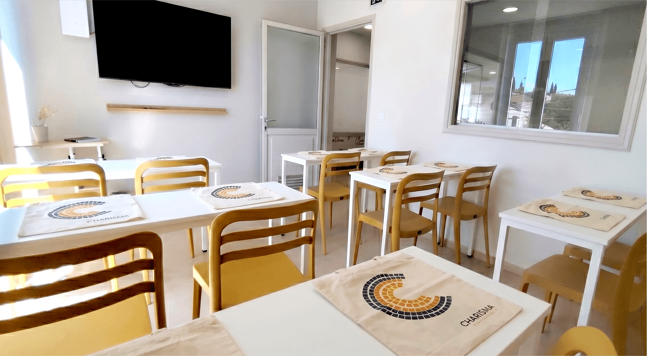Flow (Meeting Room)