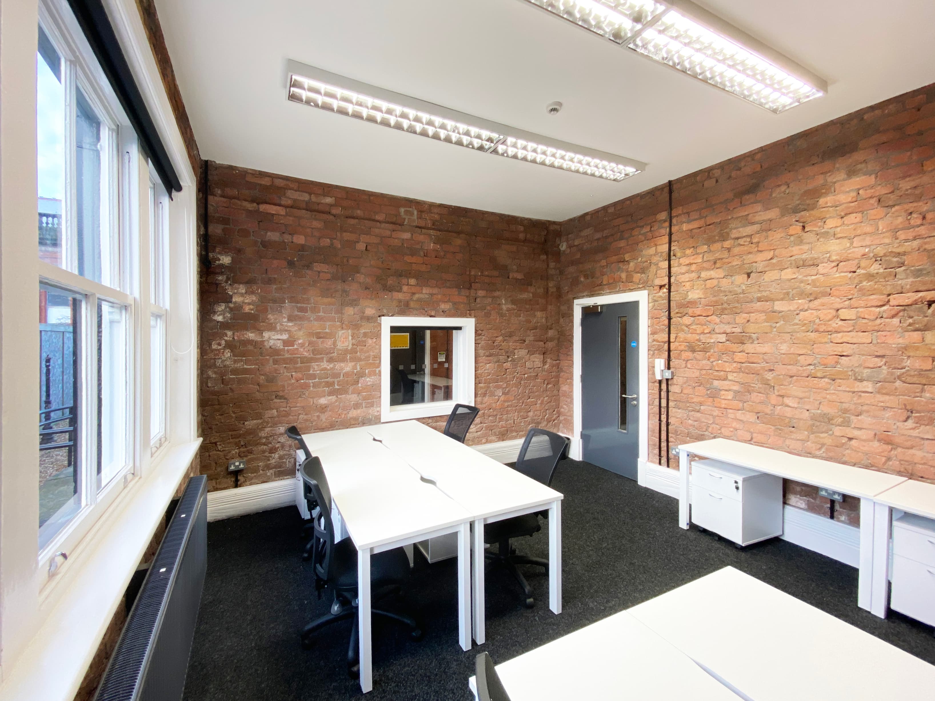 Ground floor furnished offices