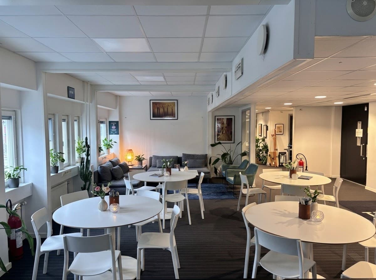 The pacific - dining hall 
