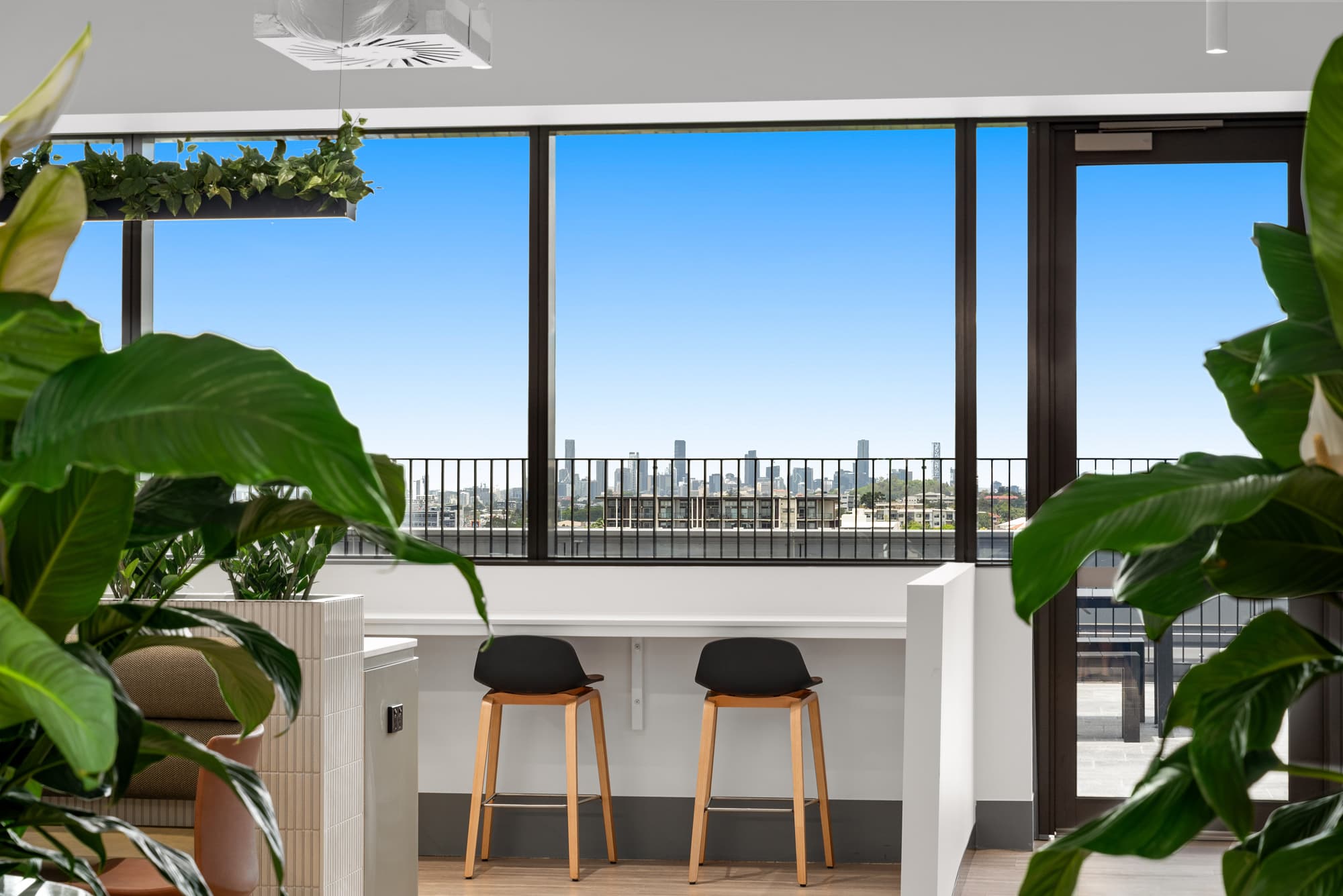 Breakout Space Breakout Space