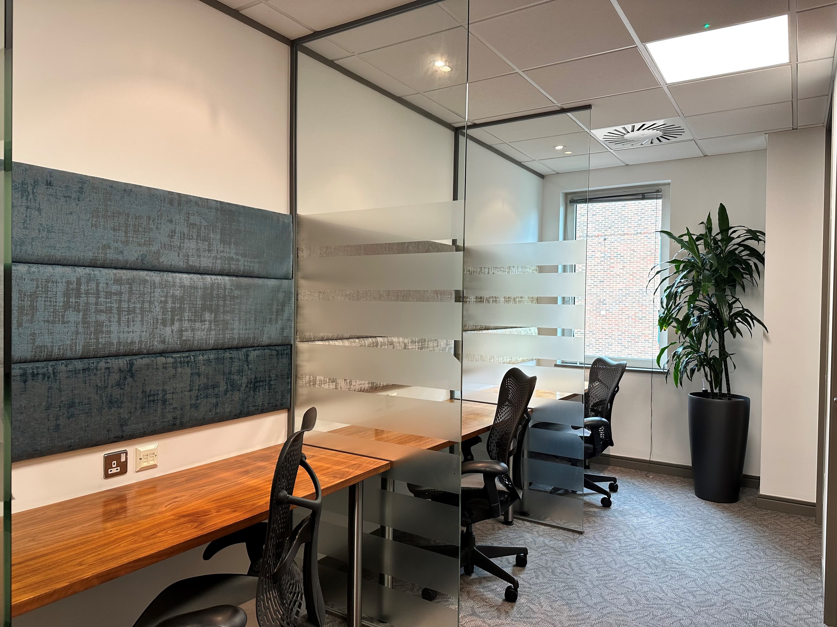 Hot Desking
