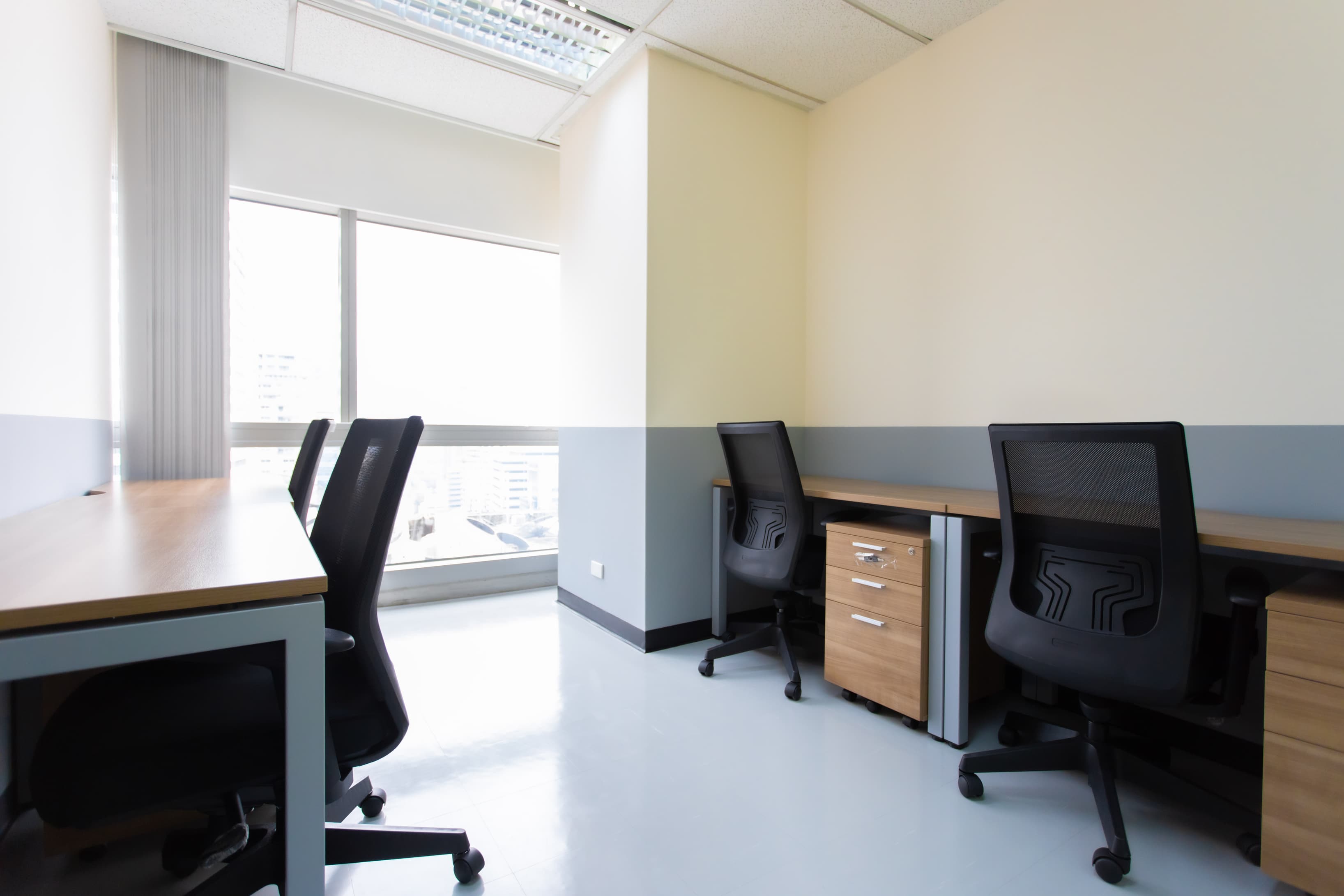 Service Office for 4 pax (view)