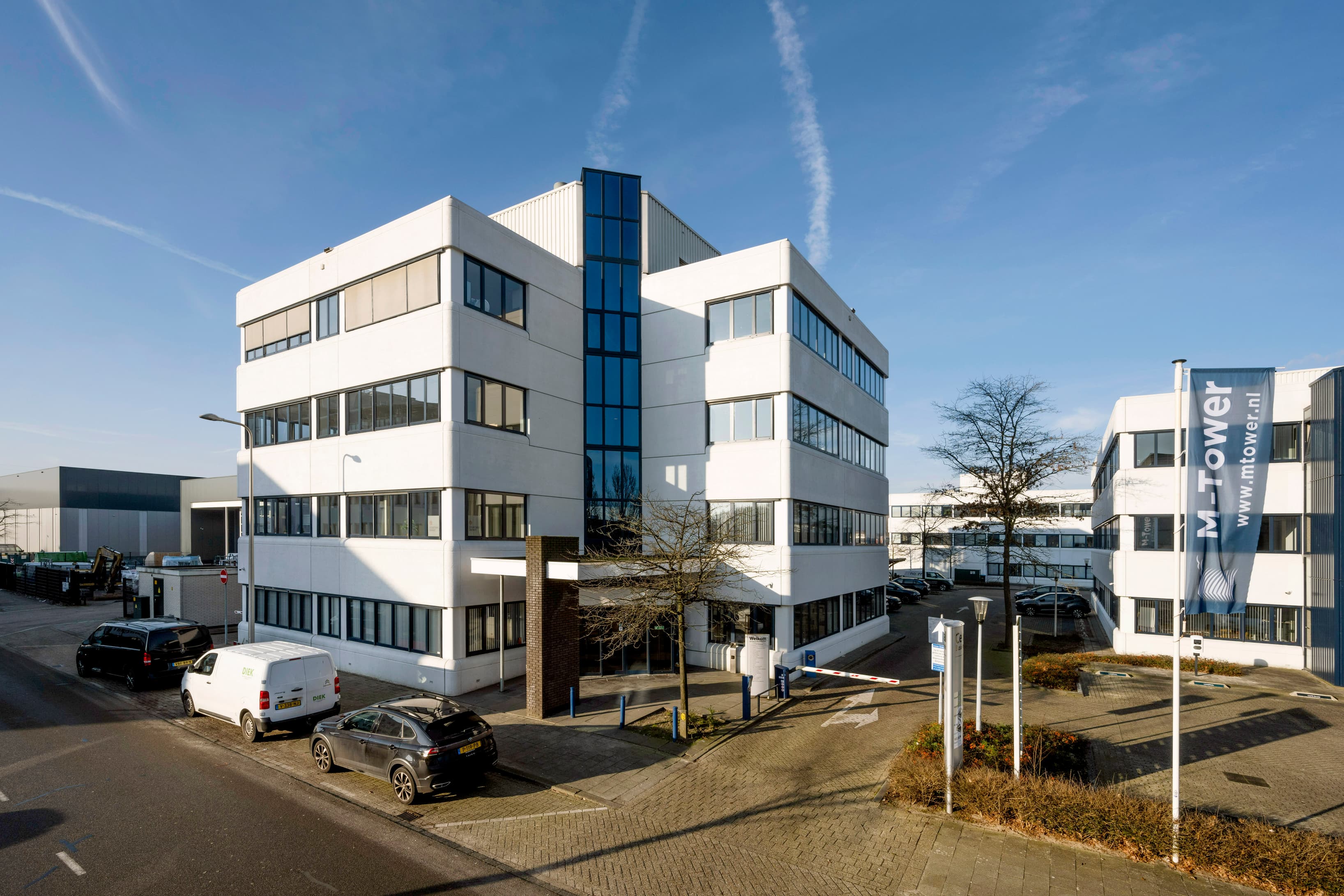 Exterior view of Kobaltweg 11 in Utrecht, a professional multi-storey office building within Central Business Park