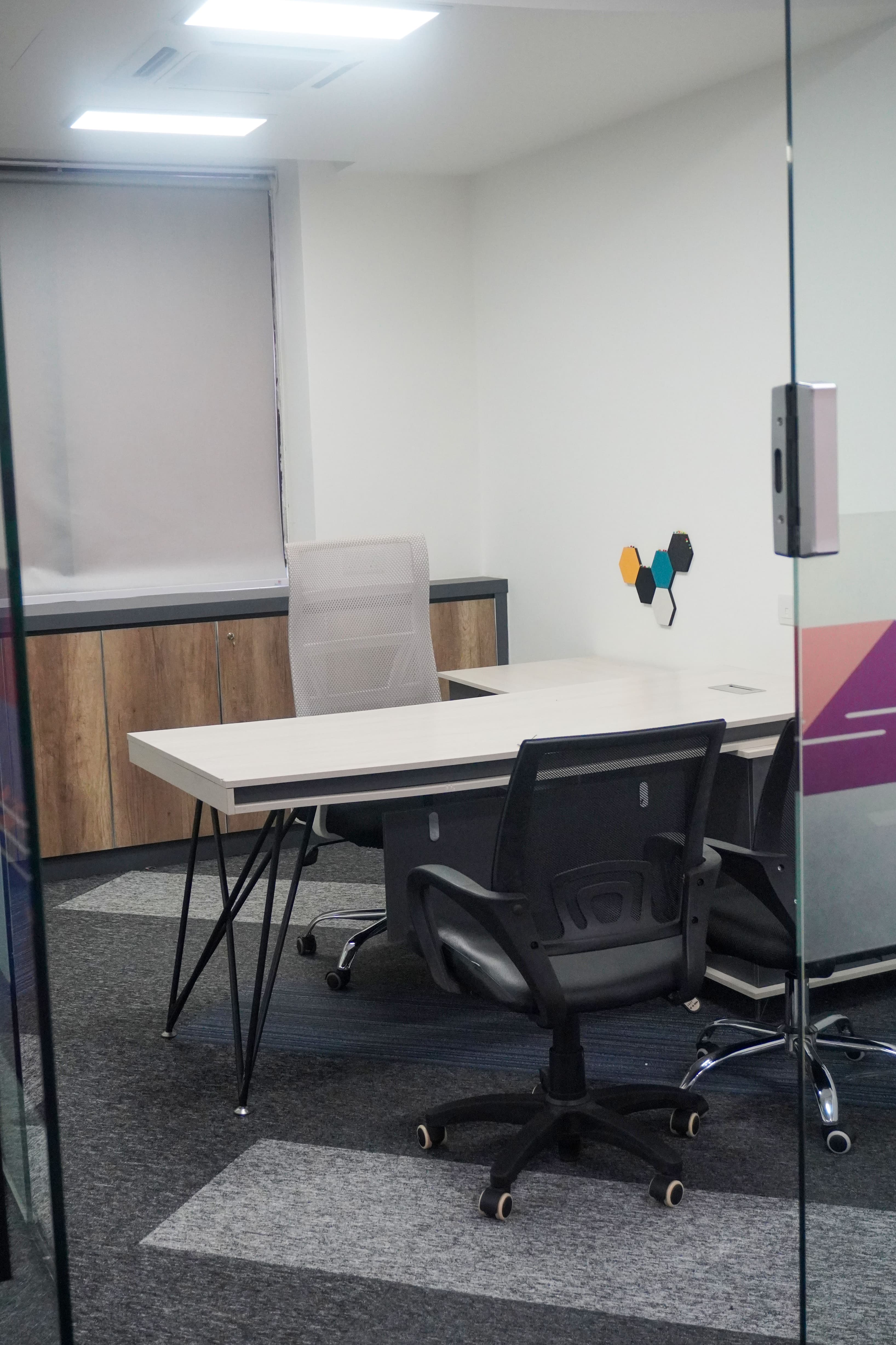 Manager Room 1