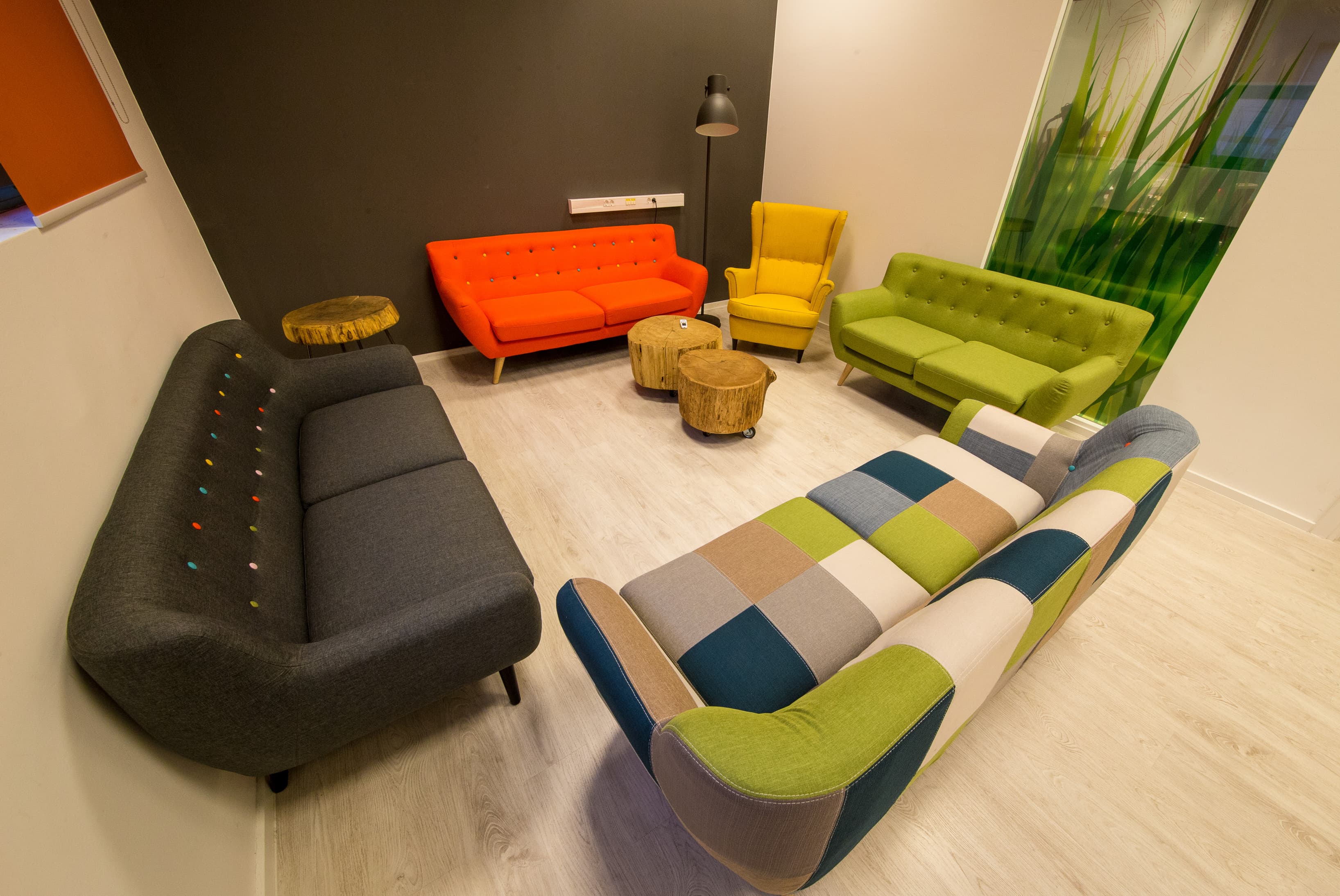 meeting room included in the price