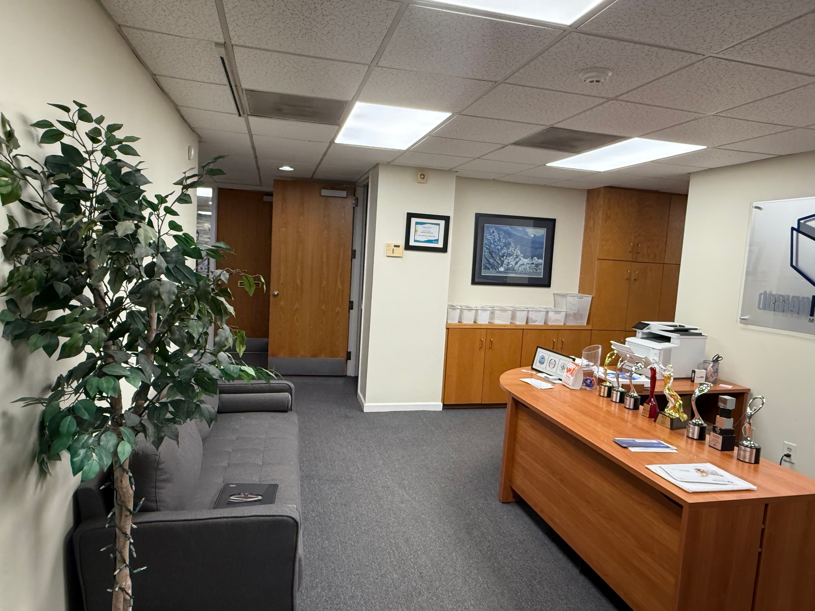 Inside Suites C & C2