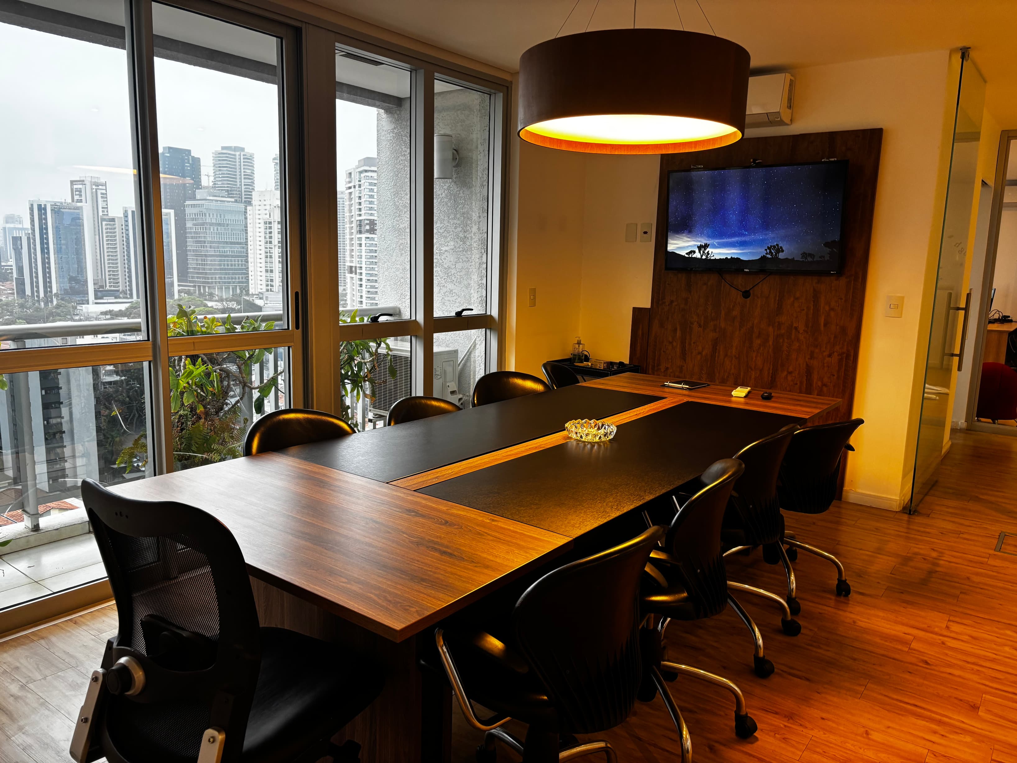 10 people meeting room with great view 