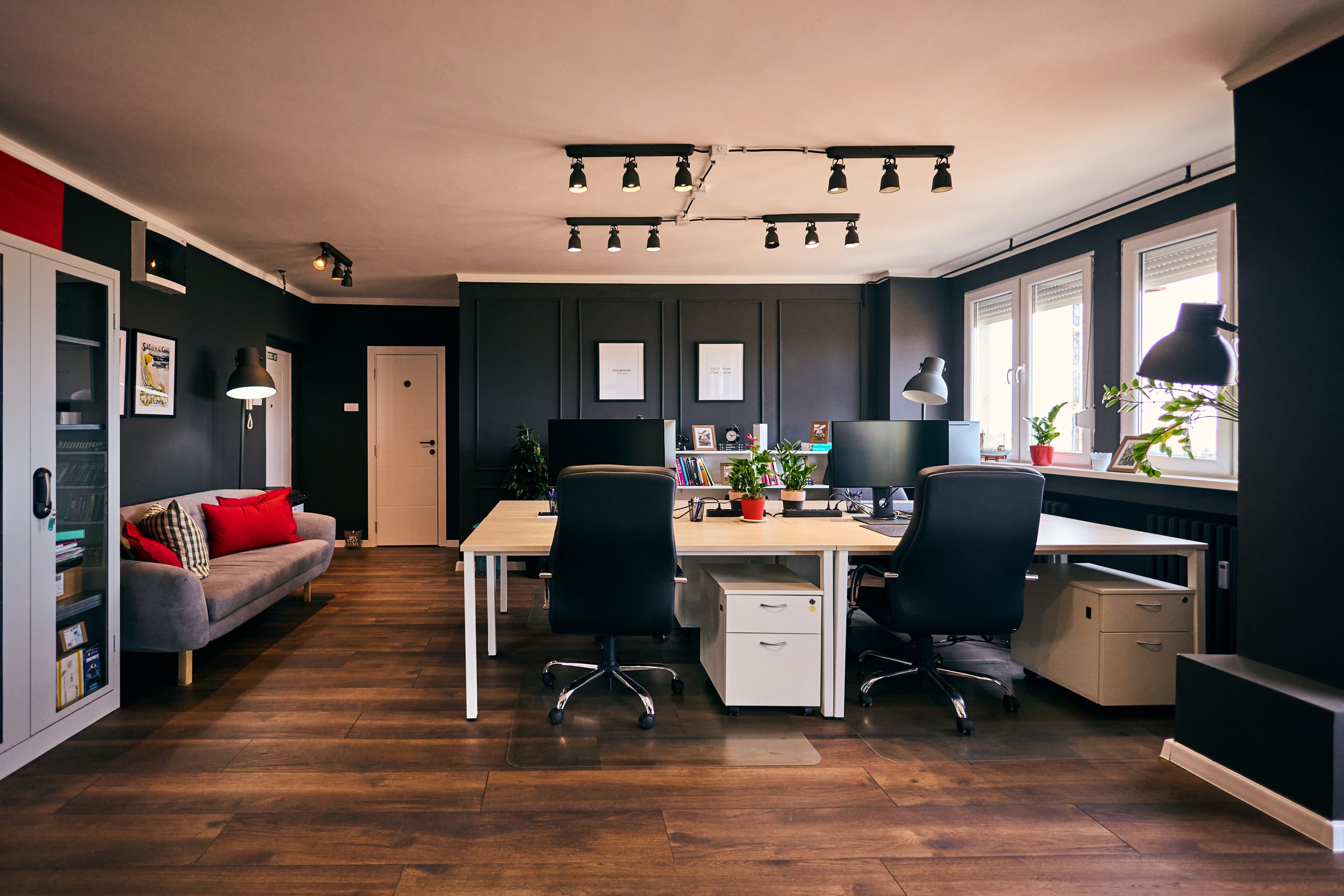 Work in a calm, well-lit environment designed for deep focus and productivity — surrounded by like-minded professionals.