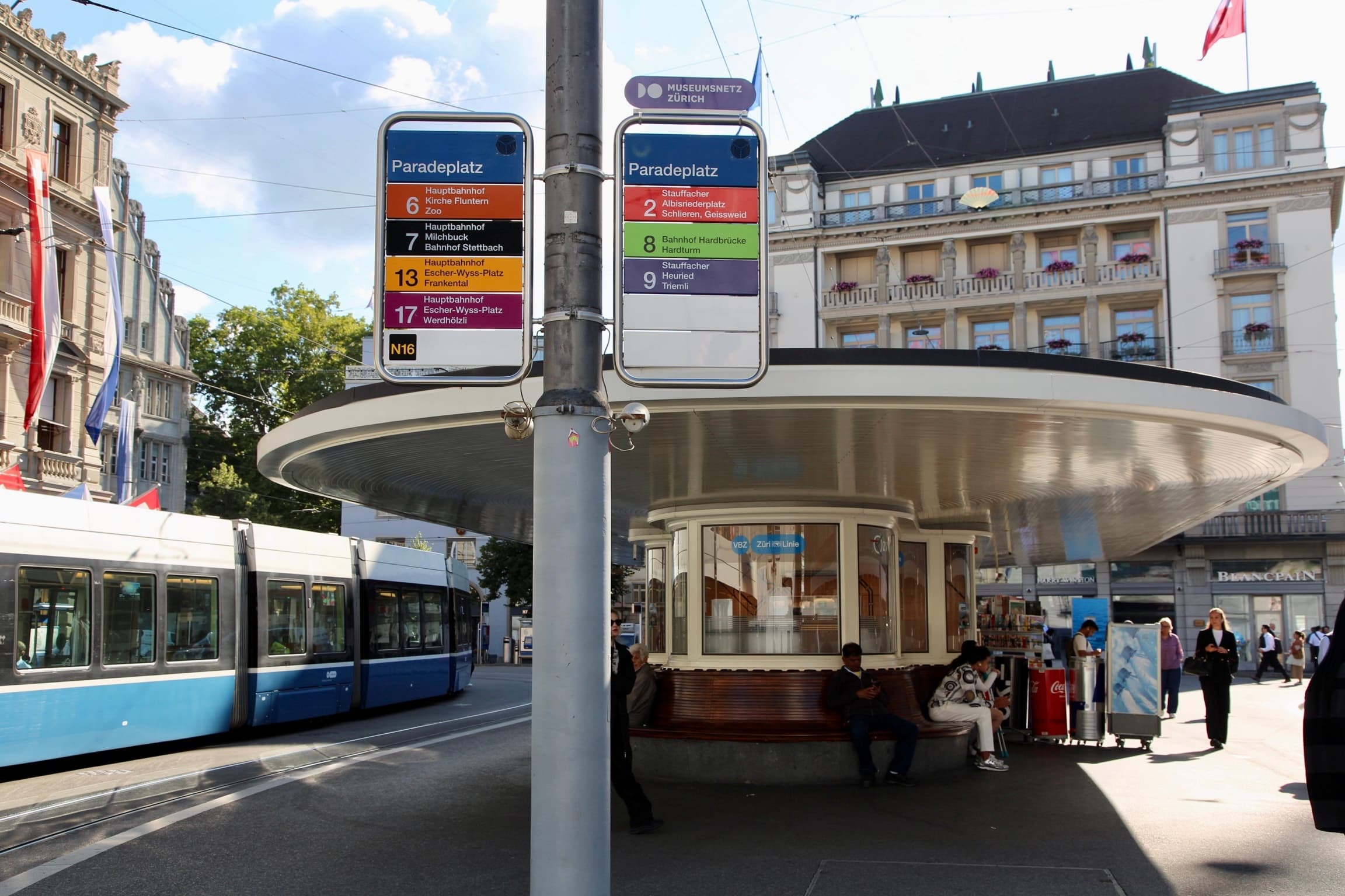 Paradeplatz Paradeplatz