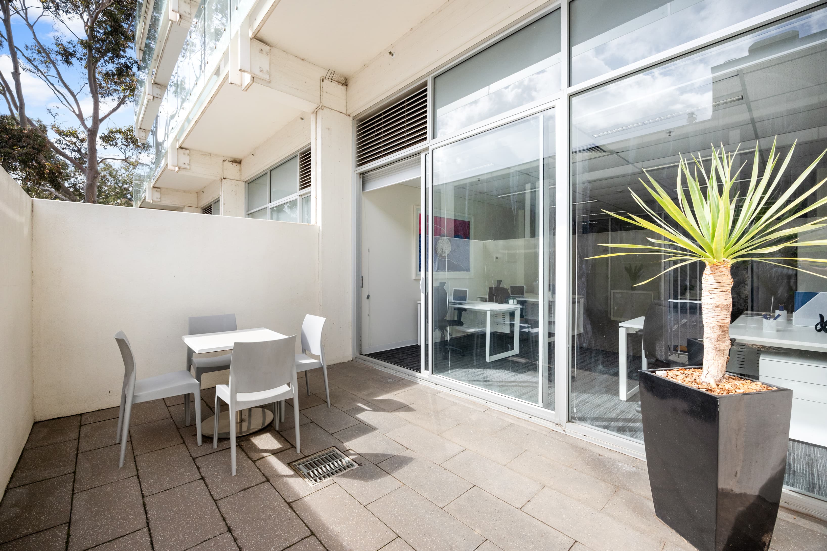 Office Suite Courtyard