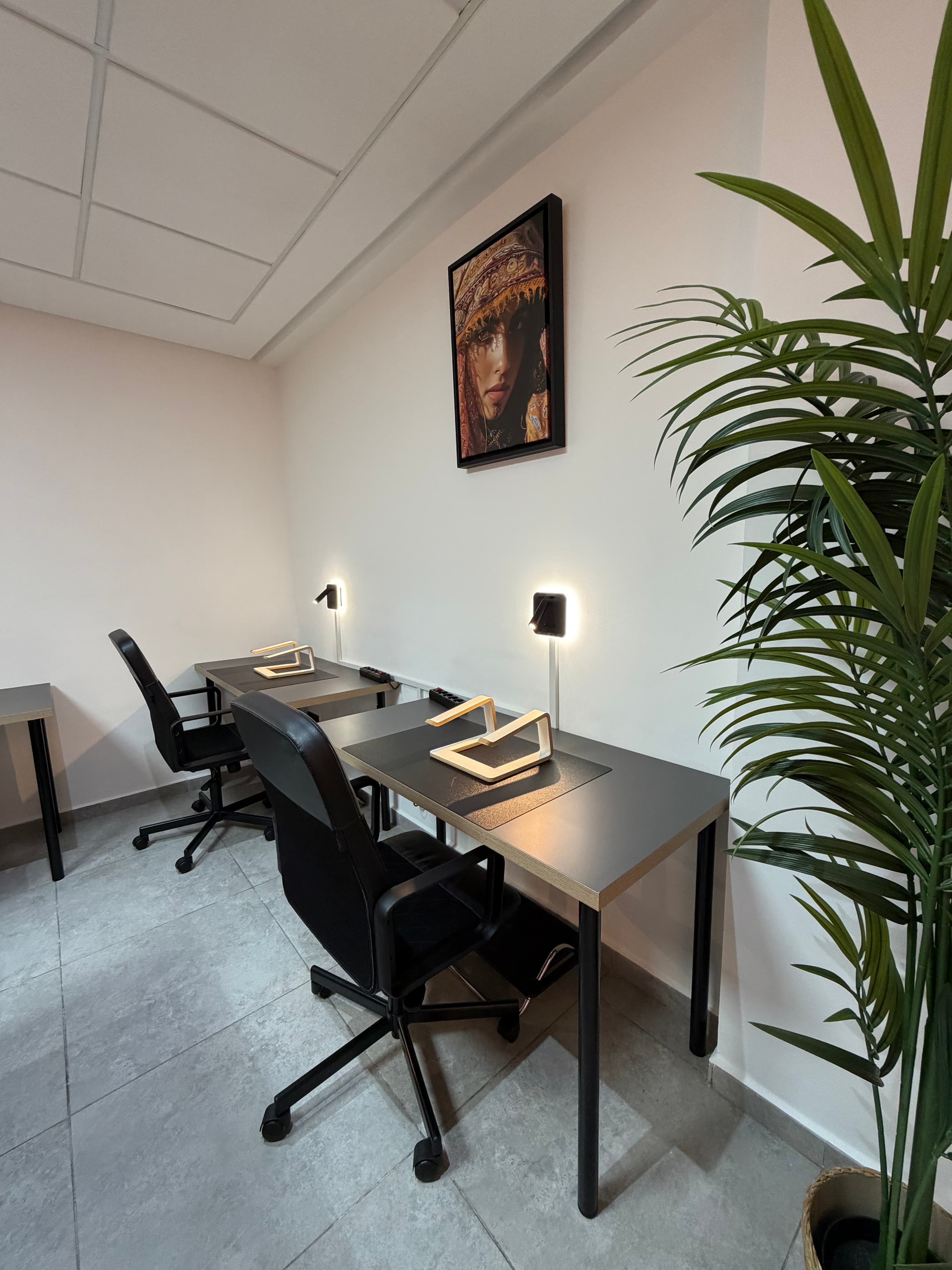 ESPACE DE TRAVAIL / COWORKING ESPACE DE TRAVAIL / COWORKING