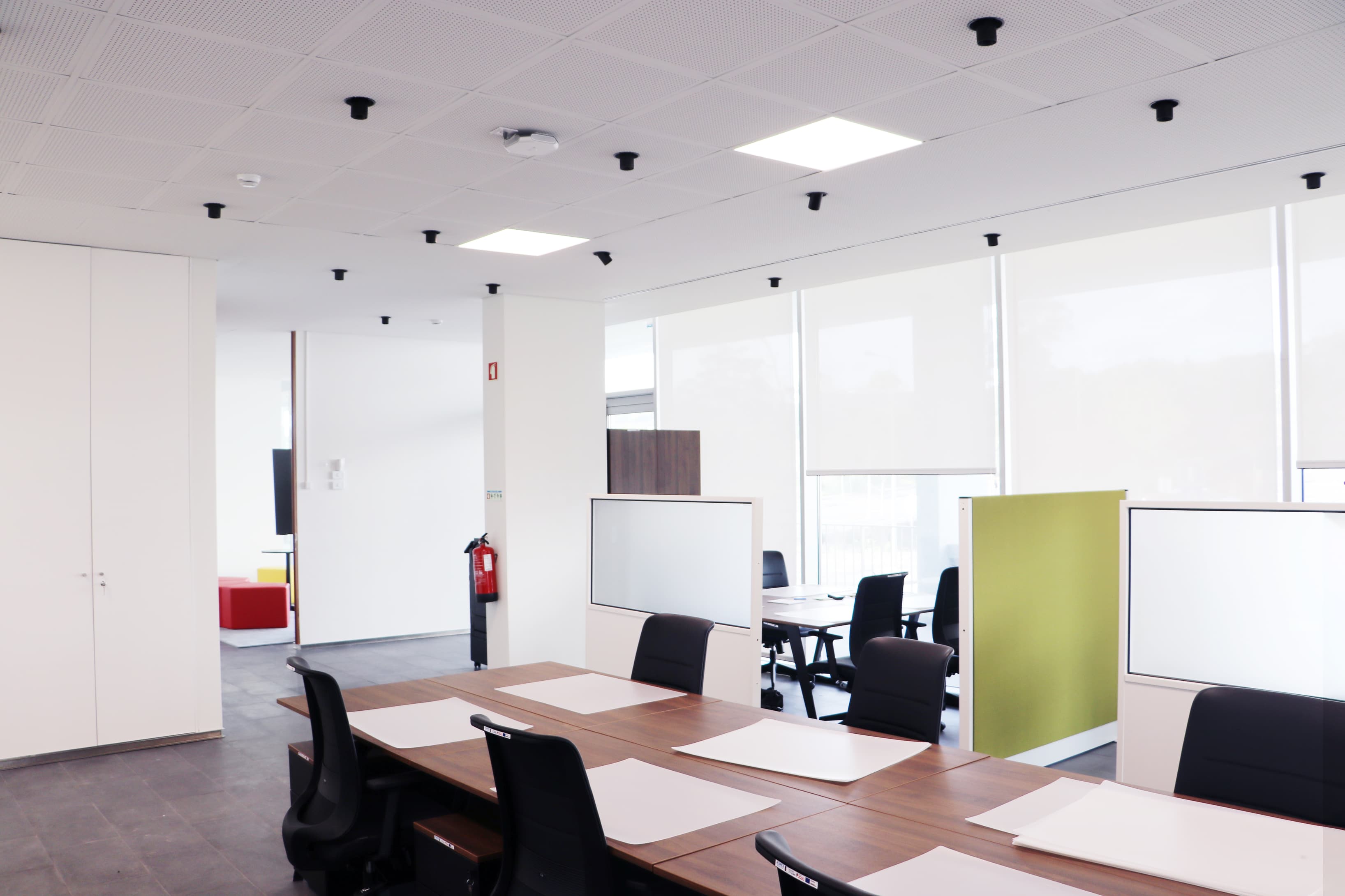 COWORKING SPACE