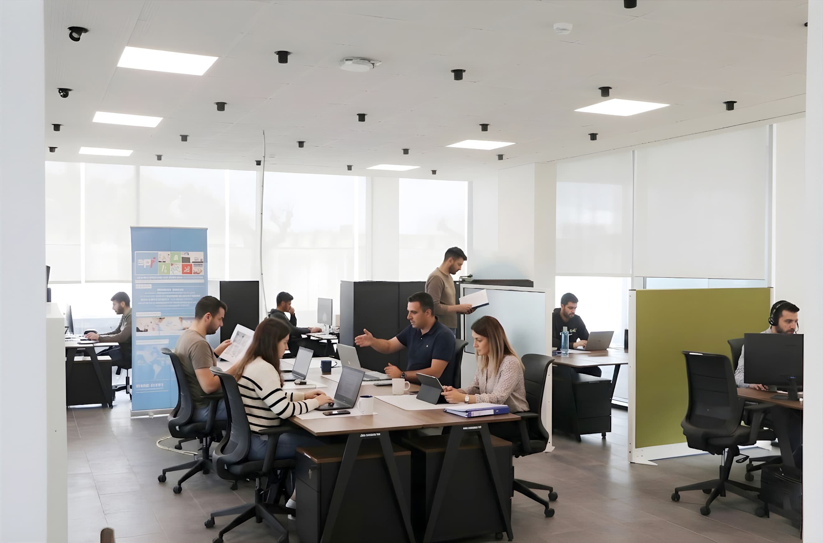COWORKING SPACE