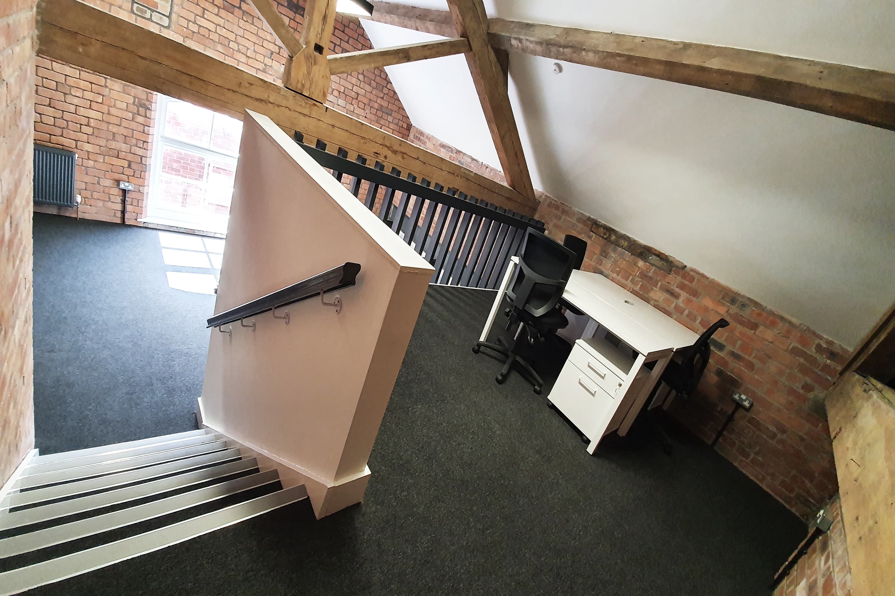 Mezzanine Office , 10 person Mezzanine Office , 10 person