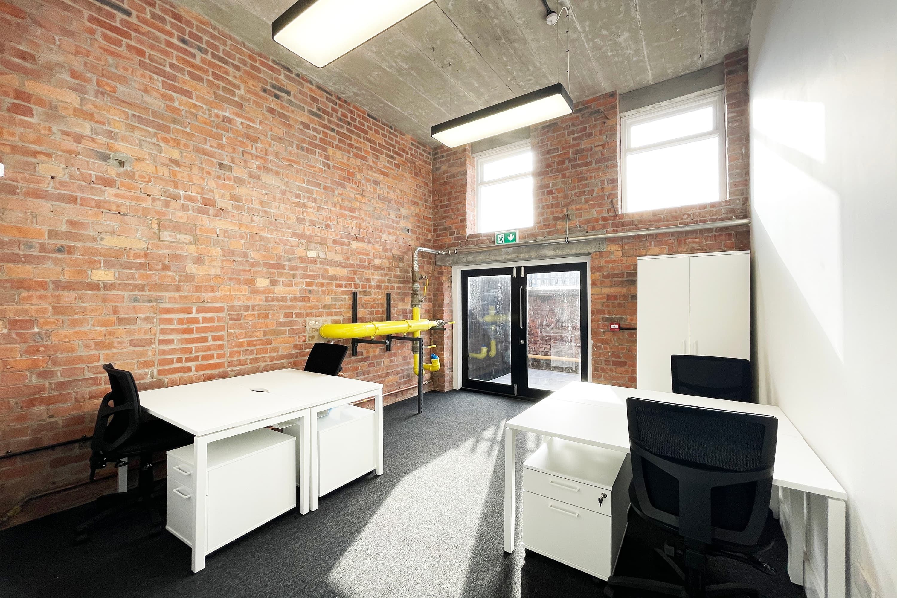 Double height 4 person office Double height 4 person office