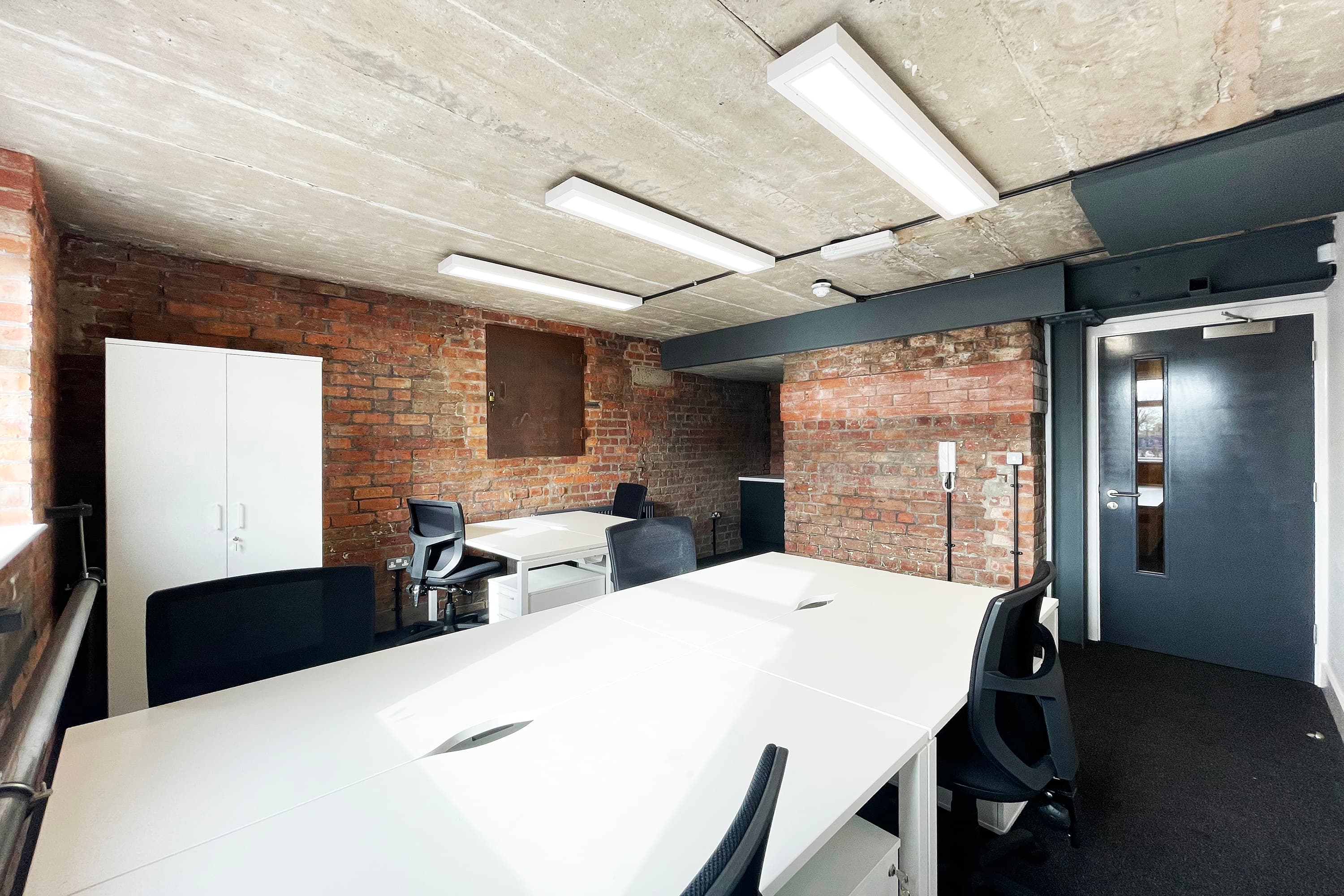 6 person studio 6 person studio