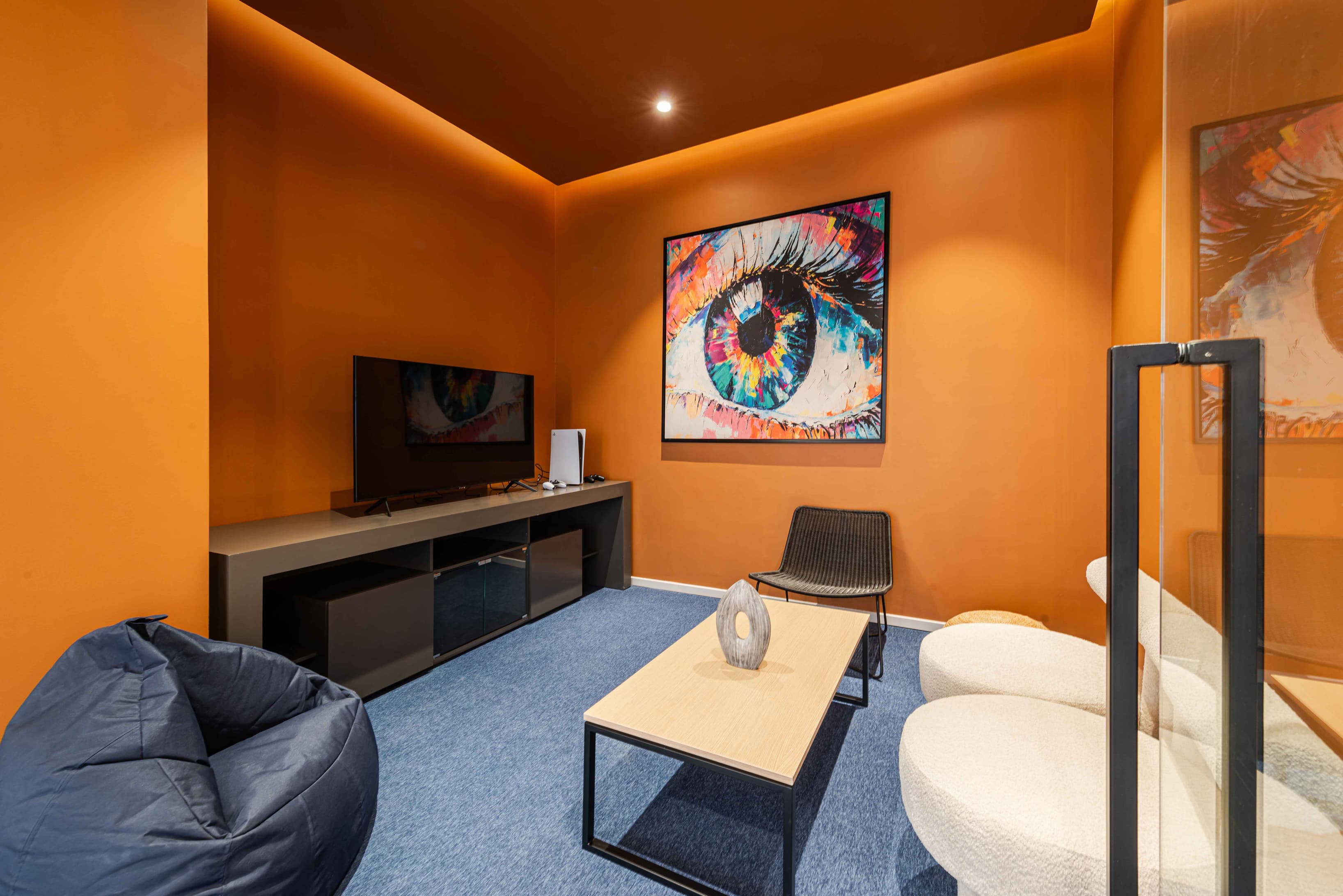 Breakout/Lounge Space